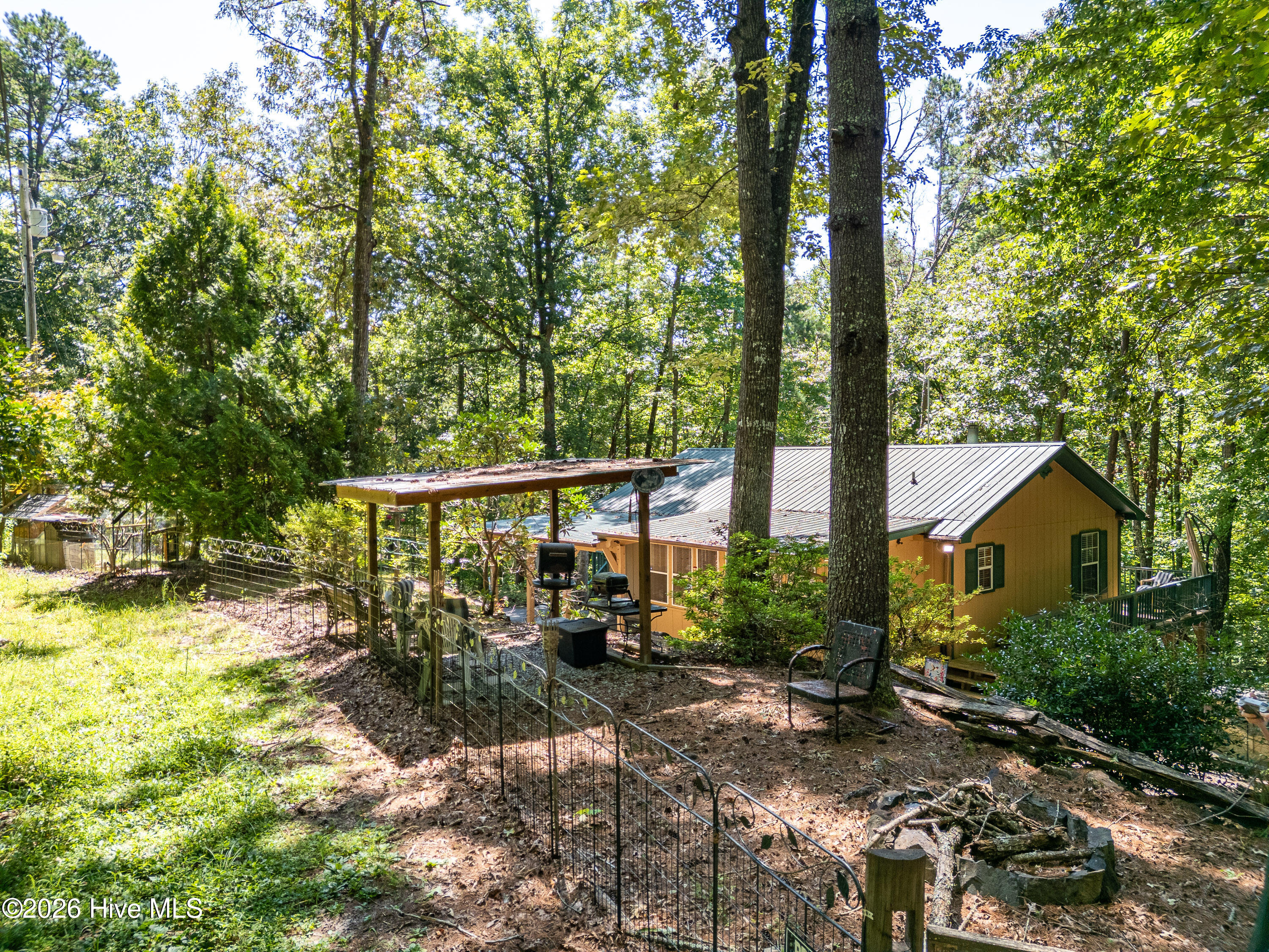 main property photo 27