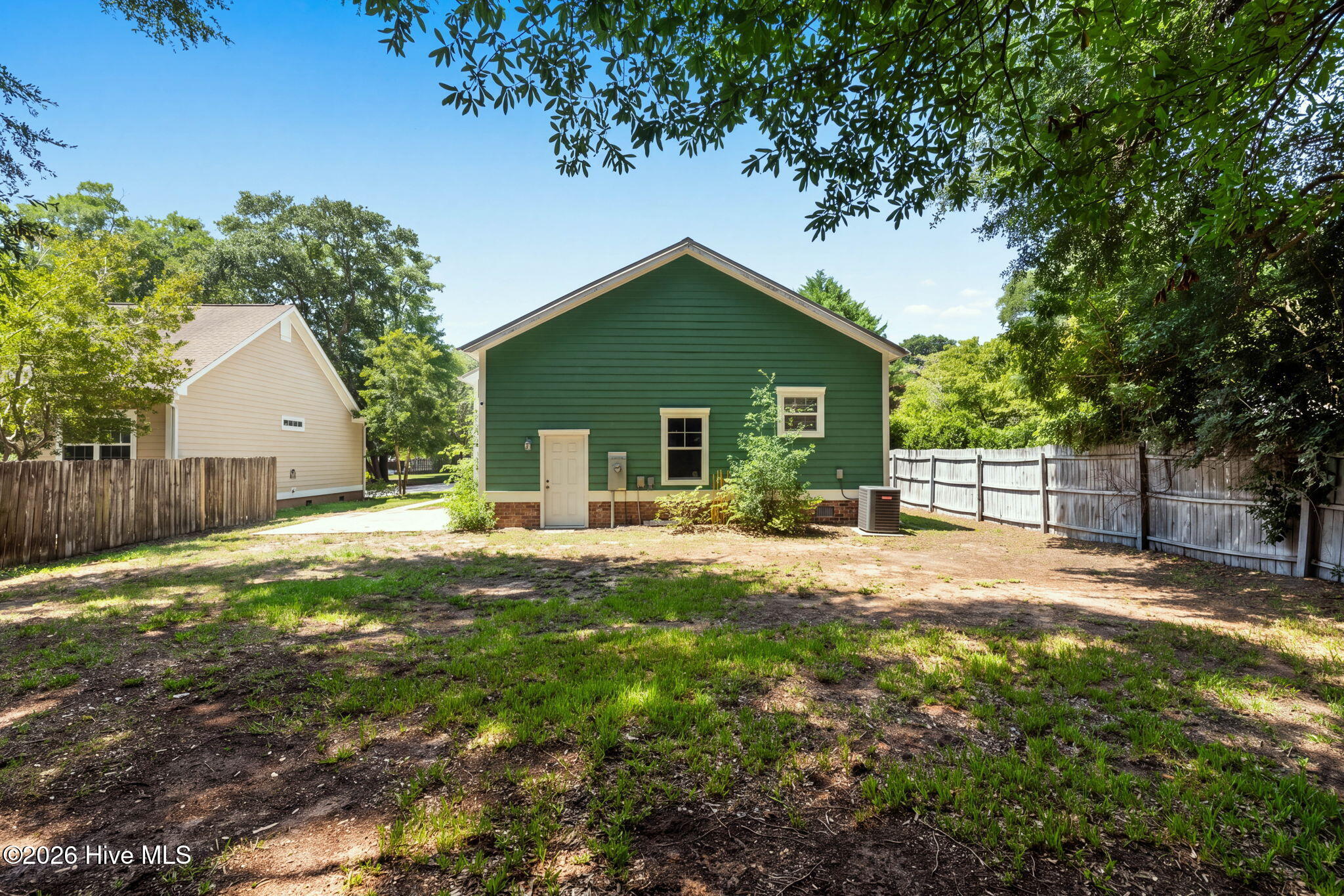 main property photo 38