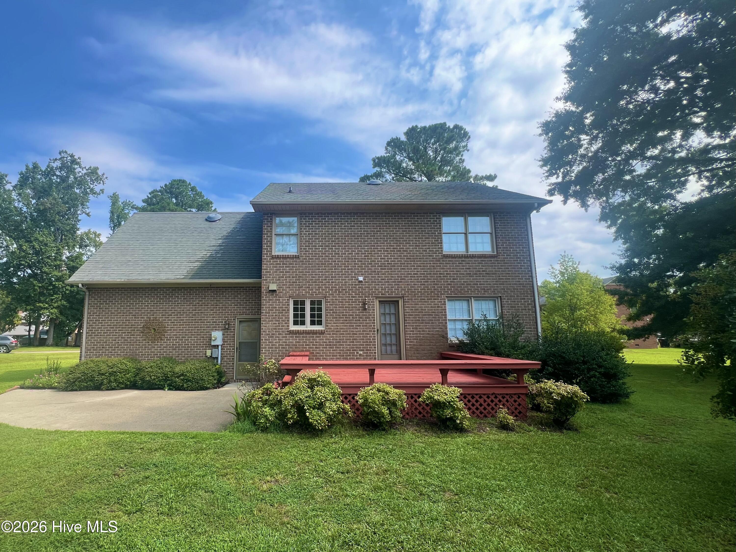 main property photo 20