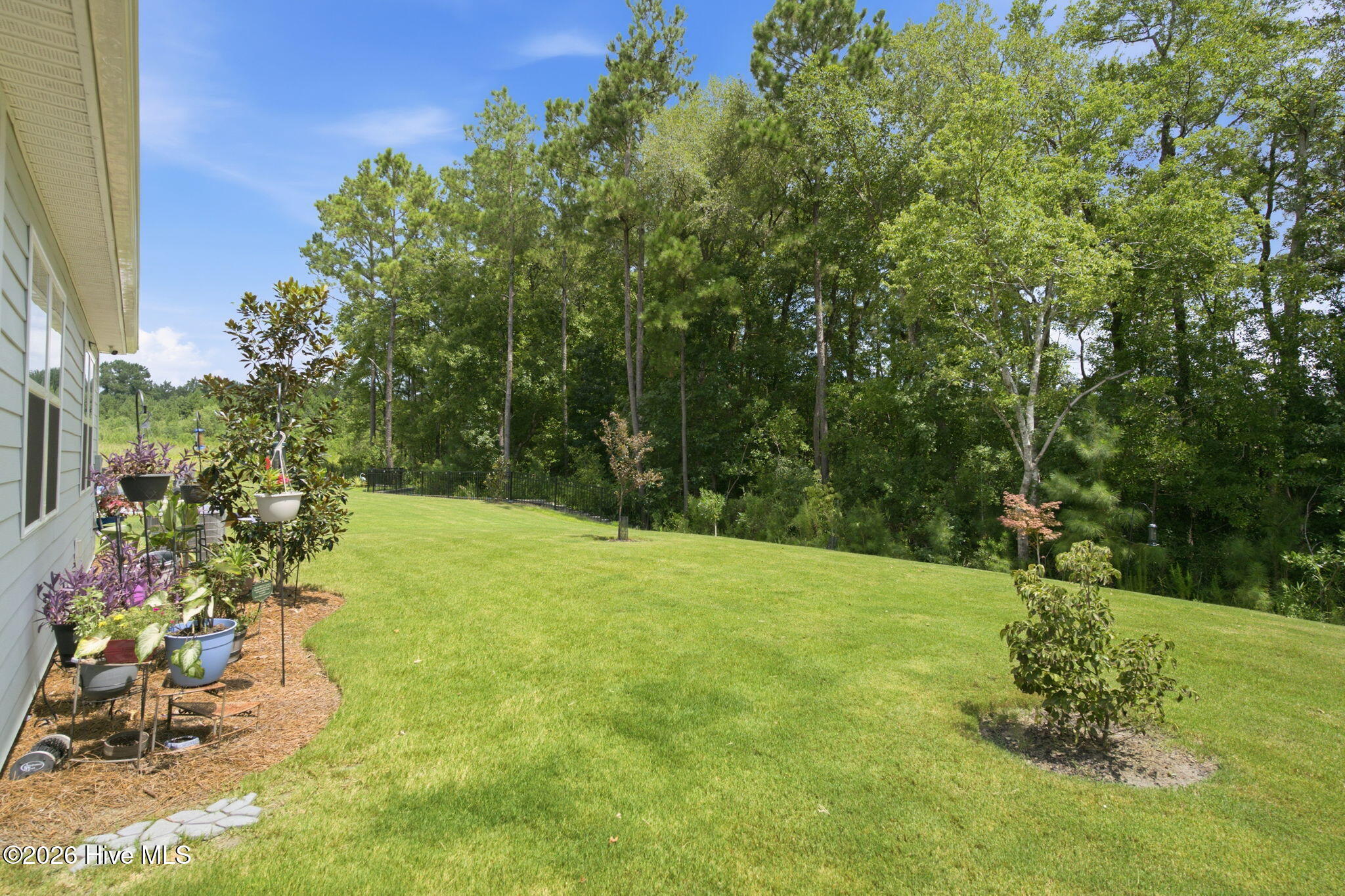 main property photo 32