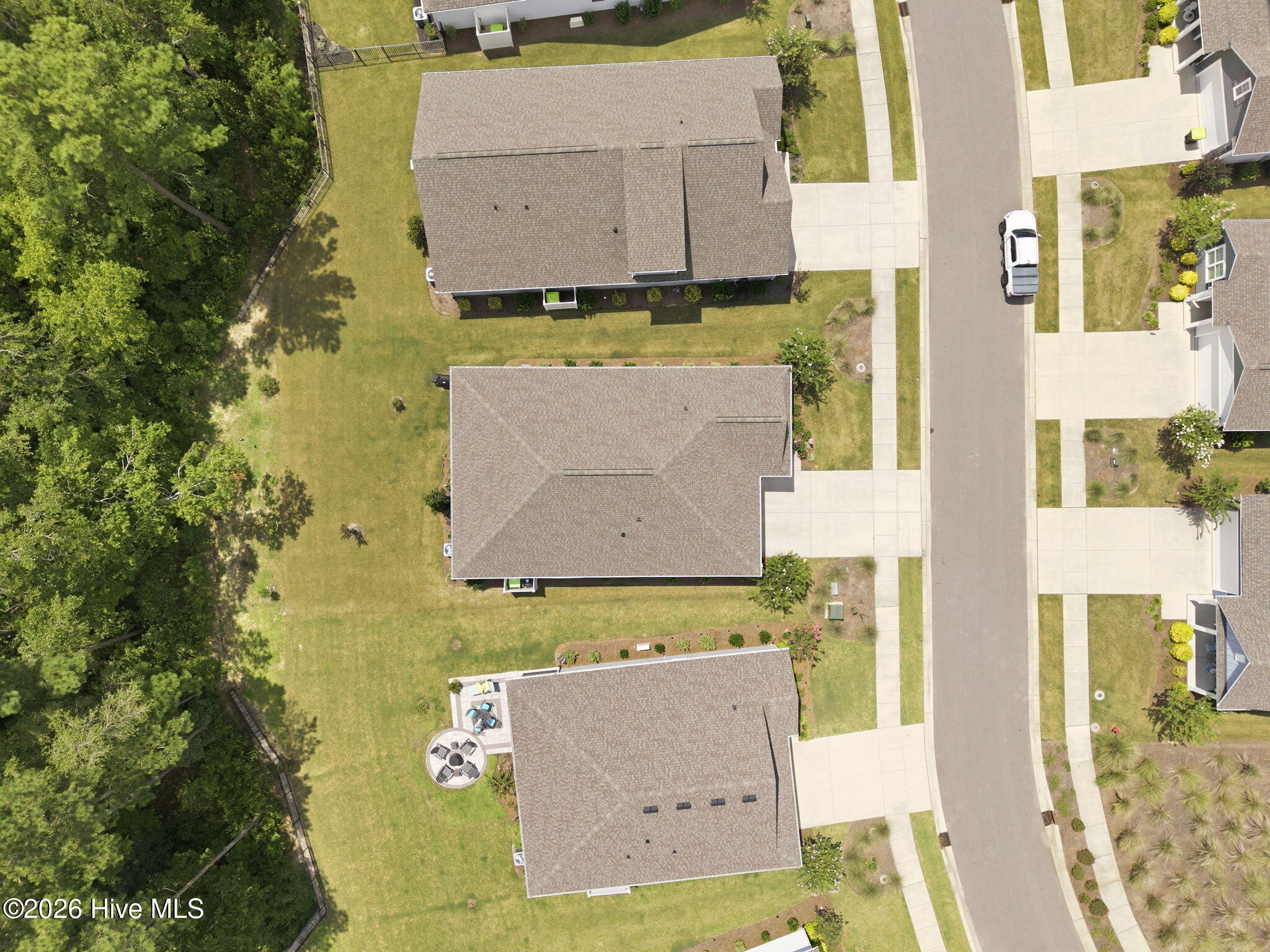 main property photo 37