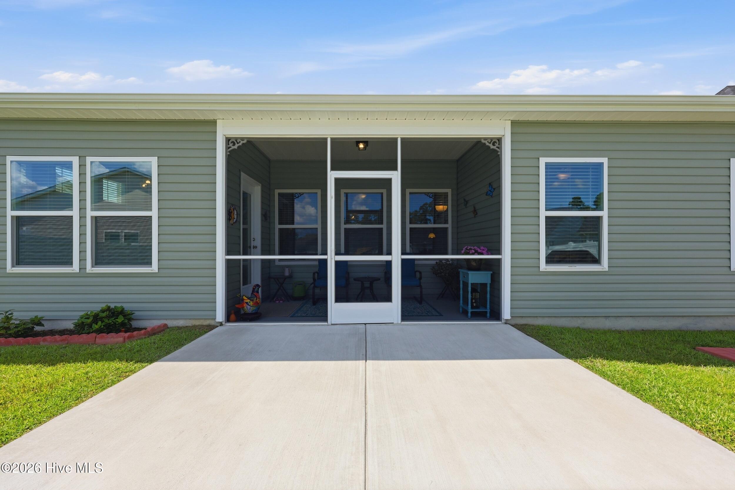 main property photo 40