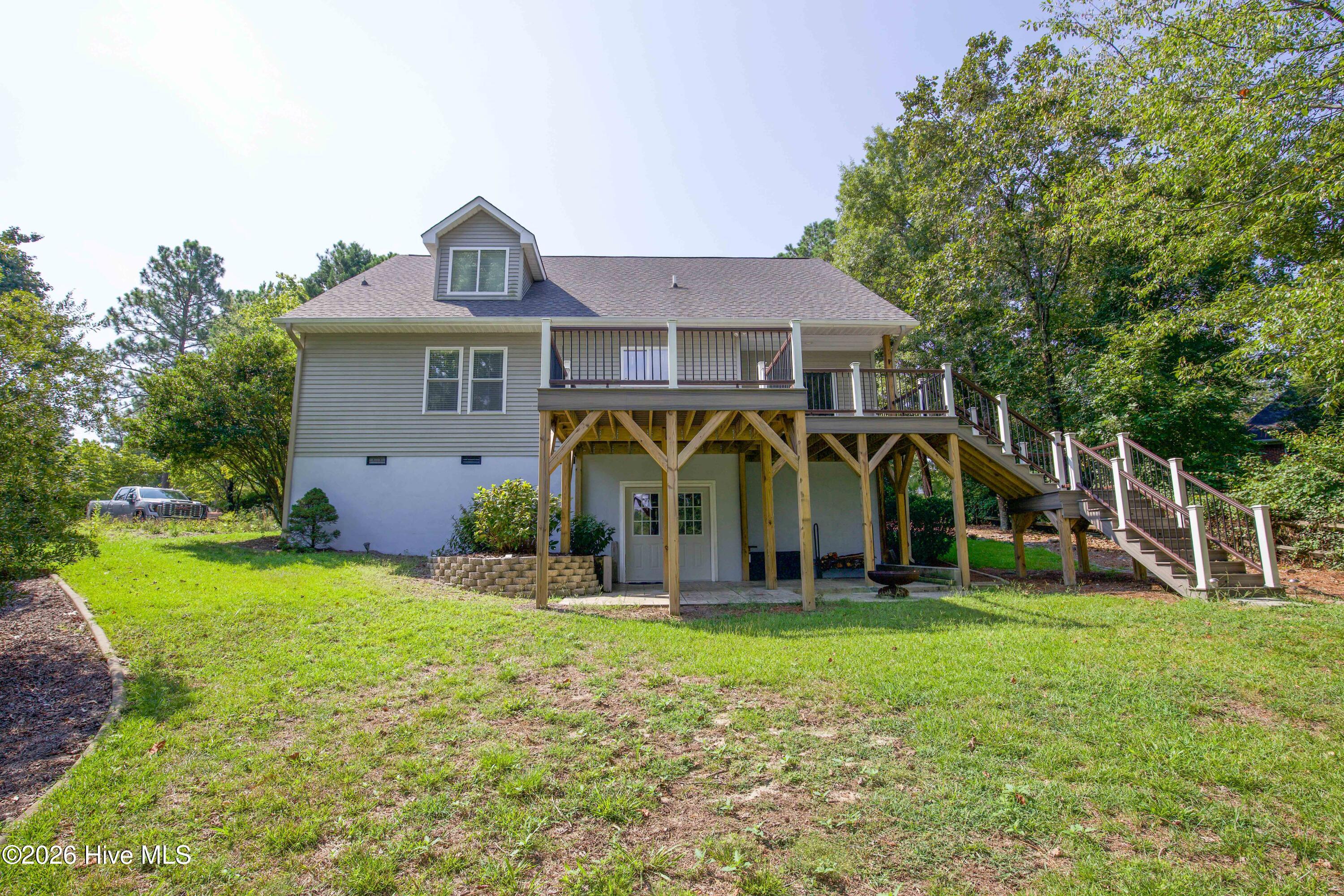 main property photo 14
