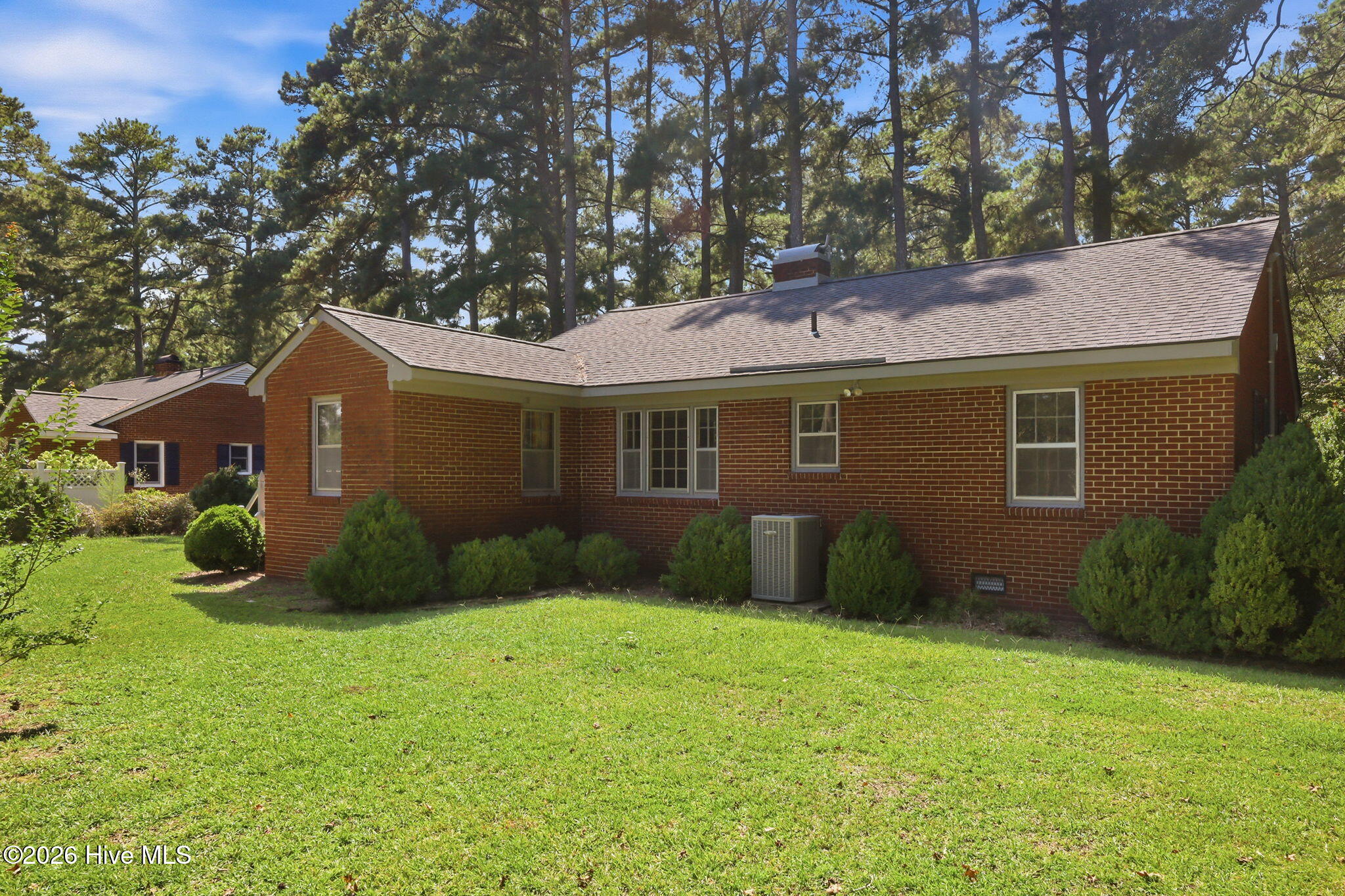 main property photo 39