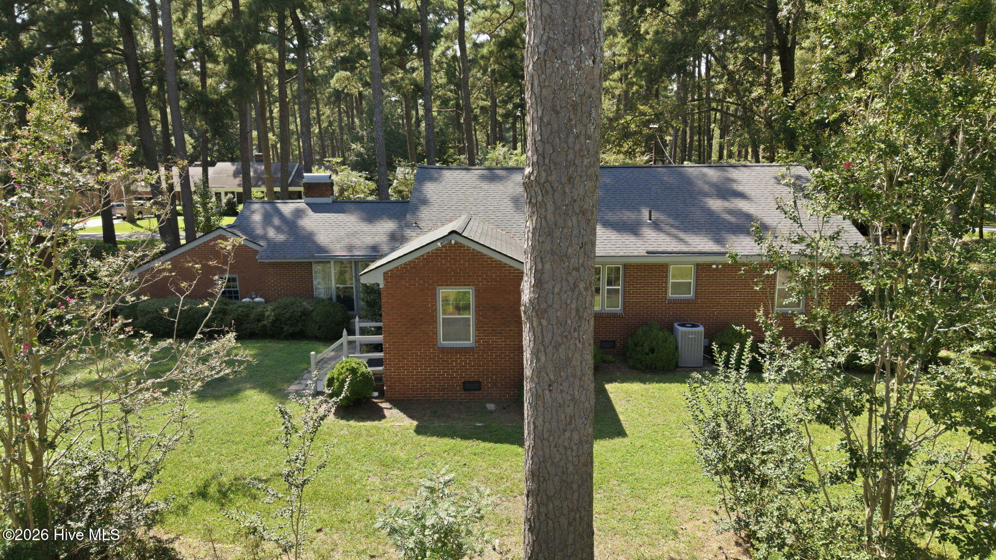 main property photo 44