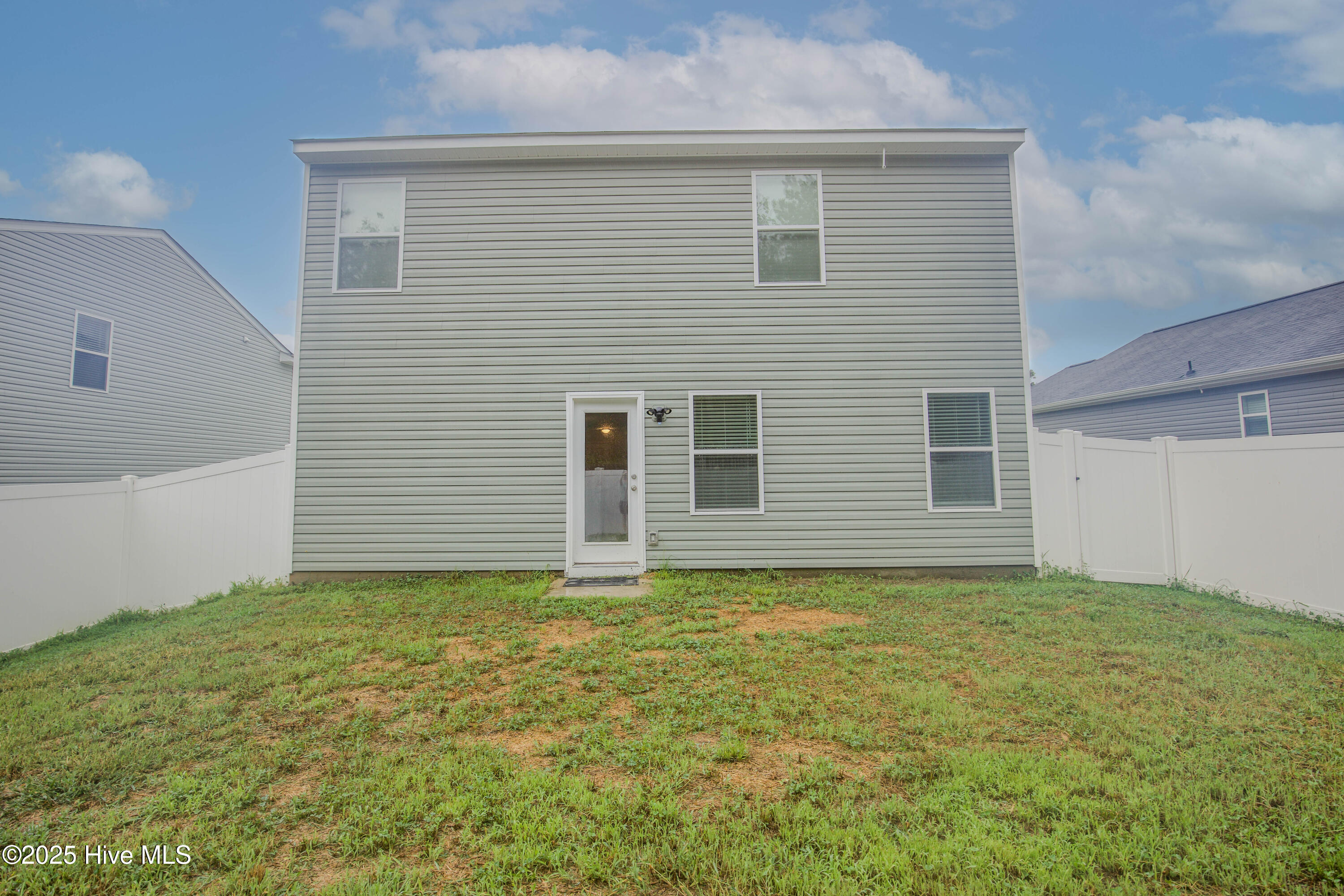 main property photo 49