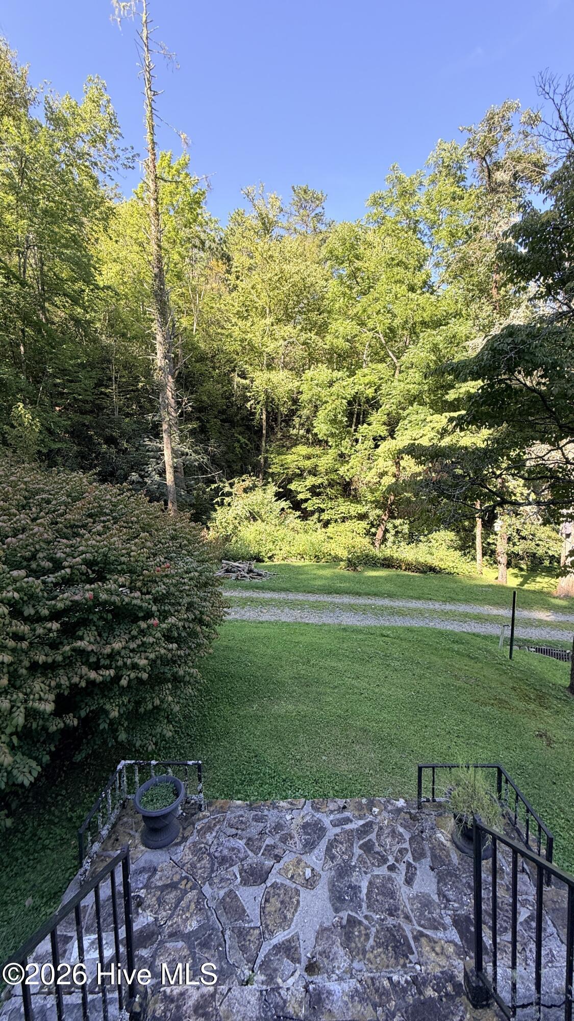 main property photo 27