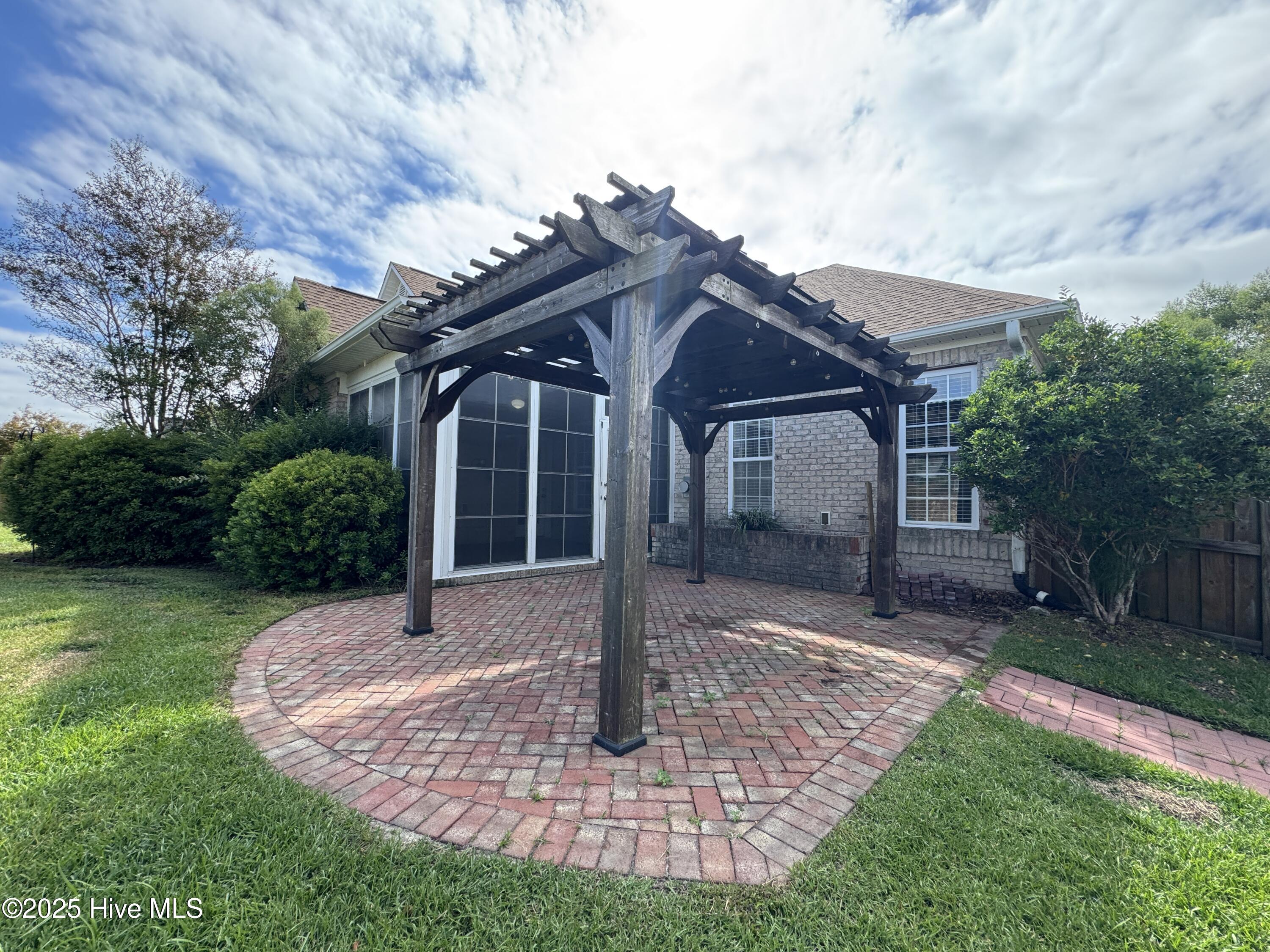 main property photo 29