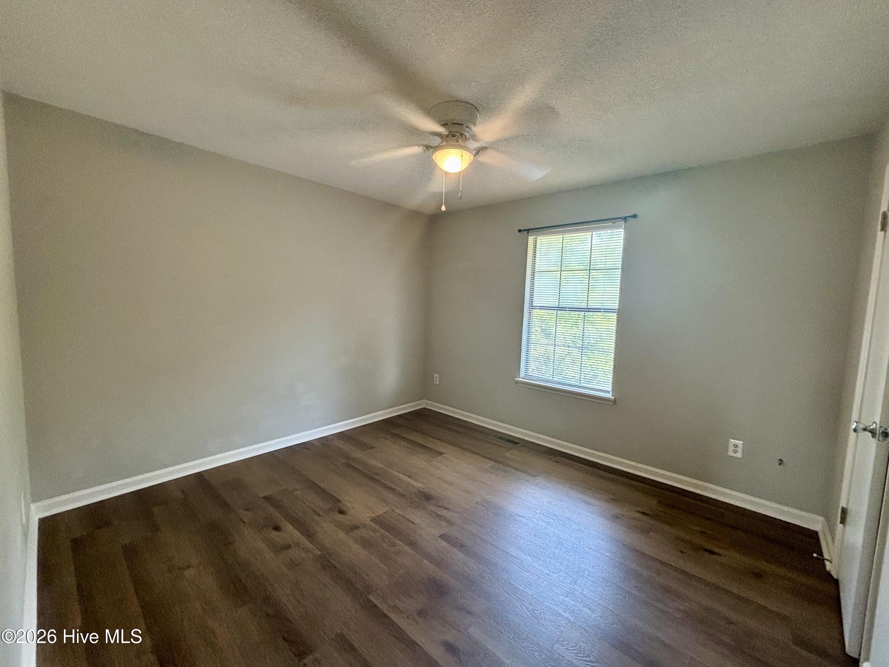 property viewer photo 11