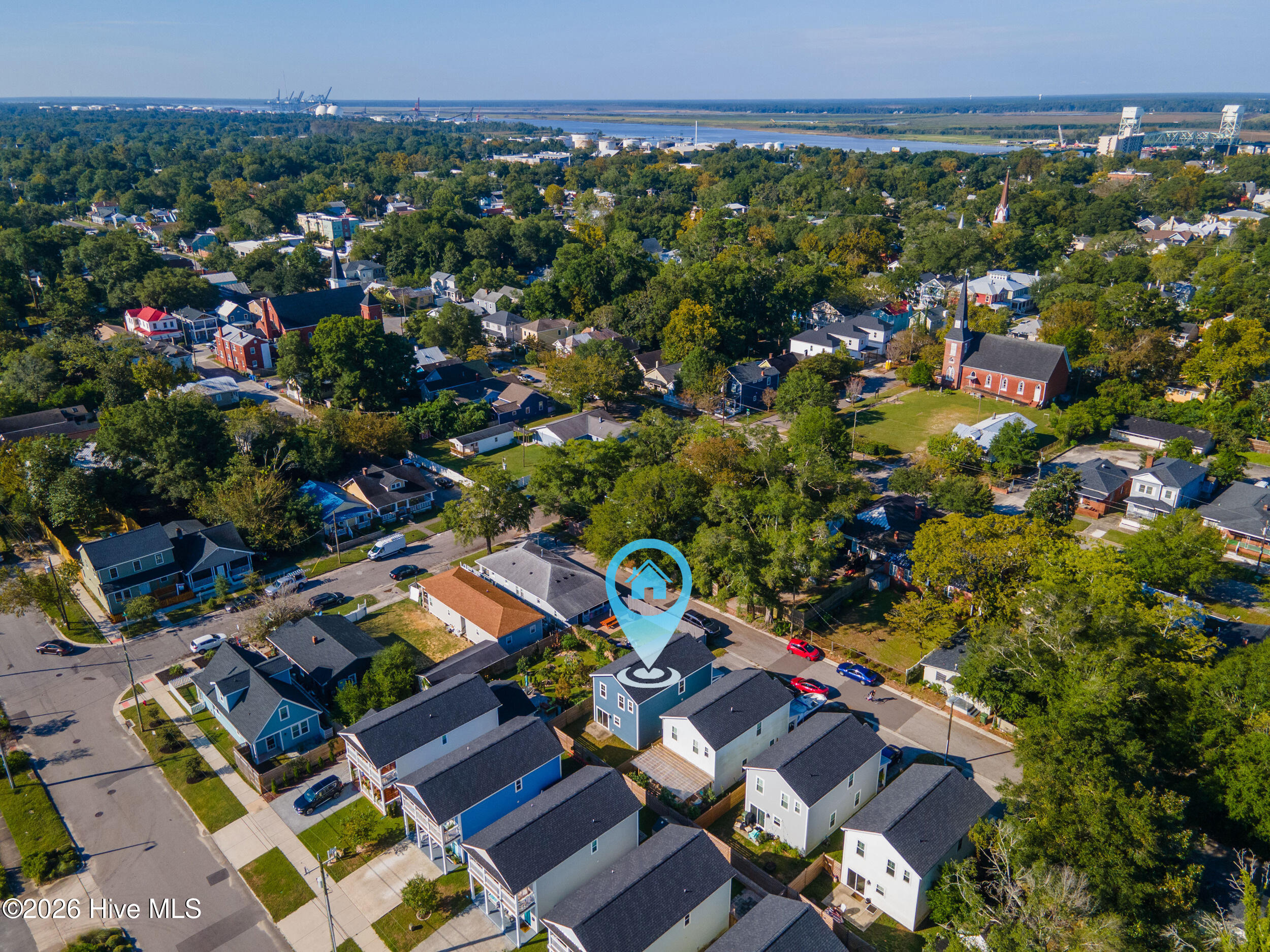 main property photo 25