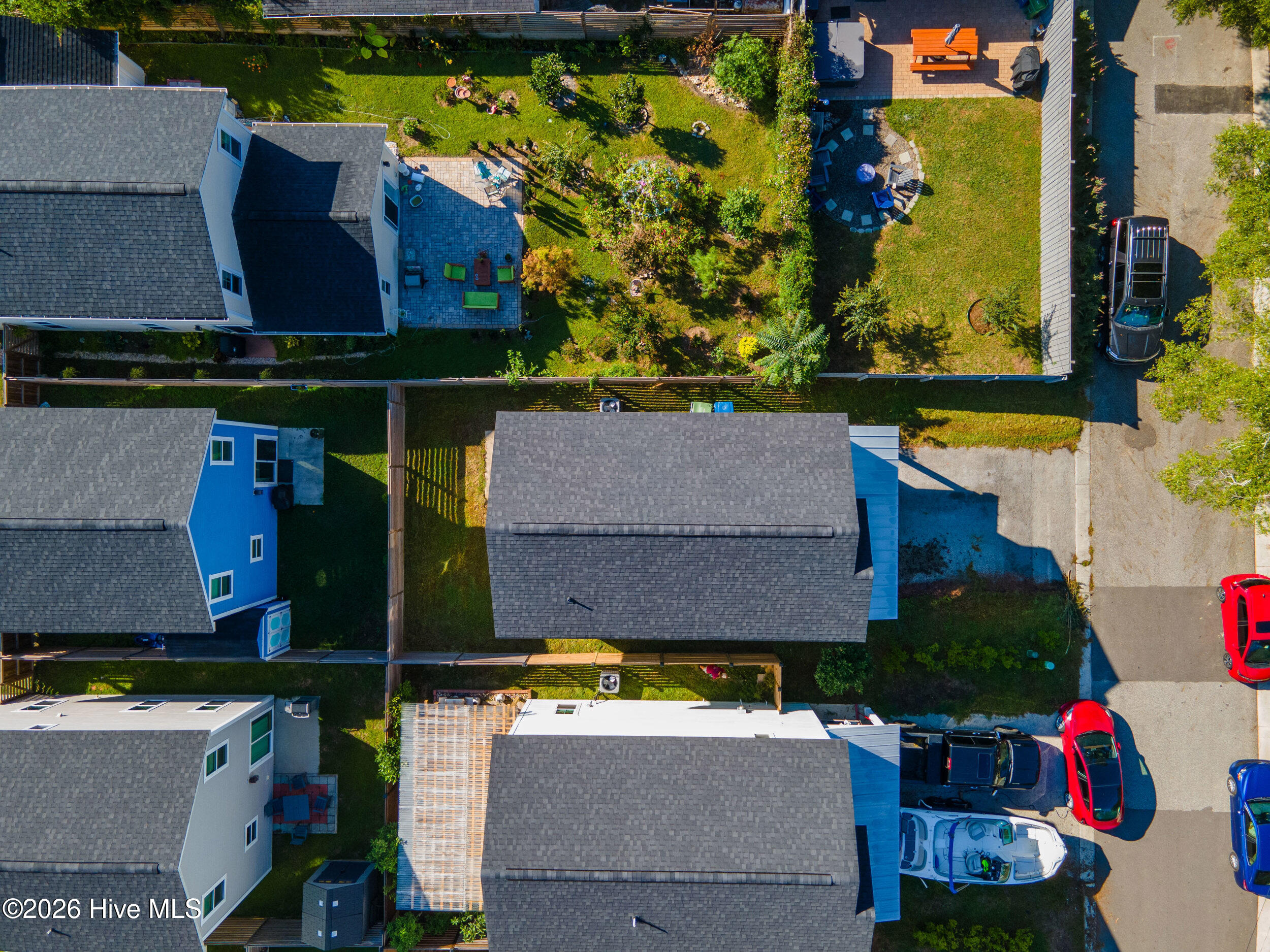 main property photo 32