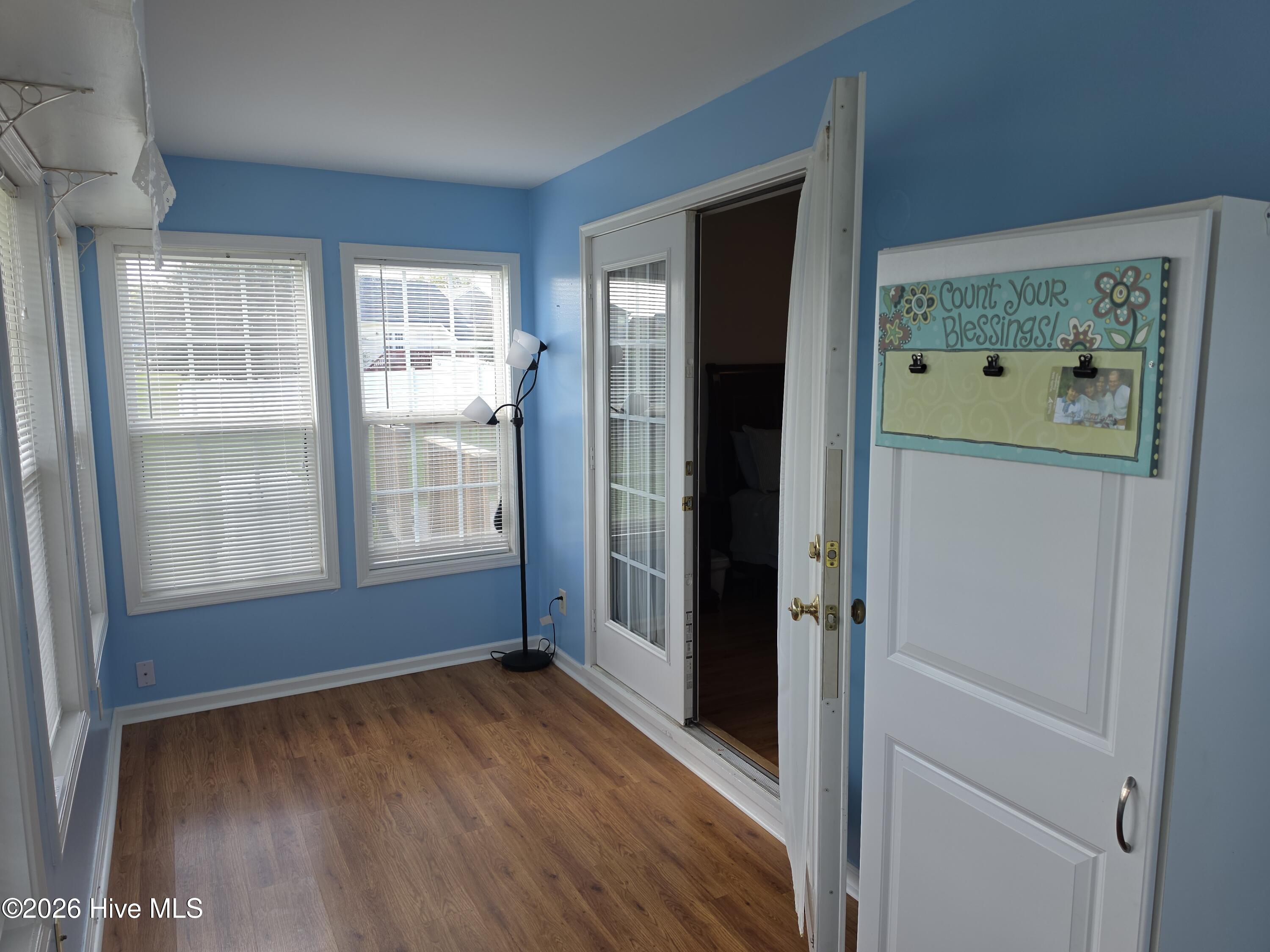 main property photo 24