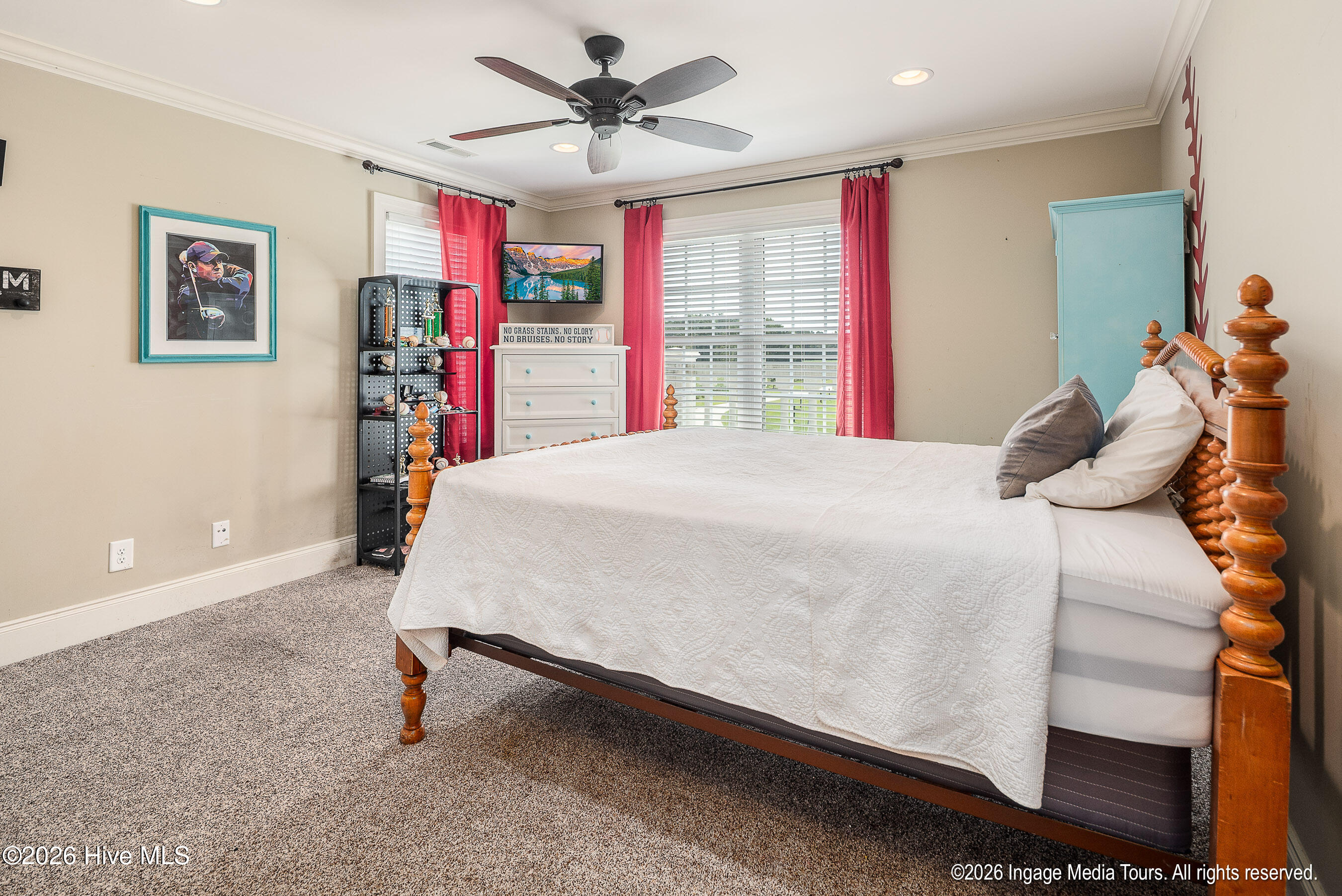 main property photo 45