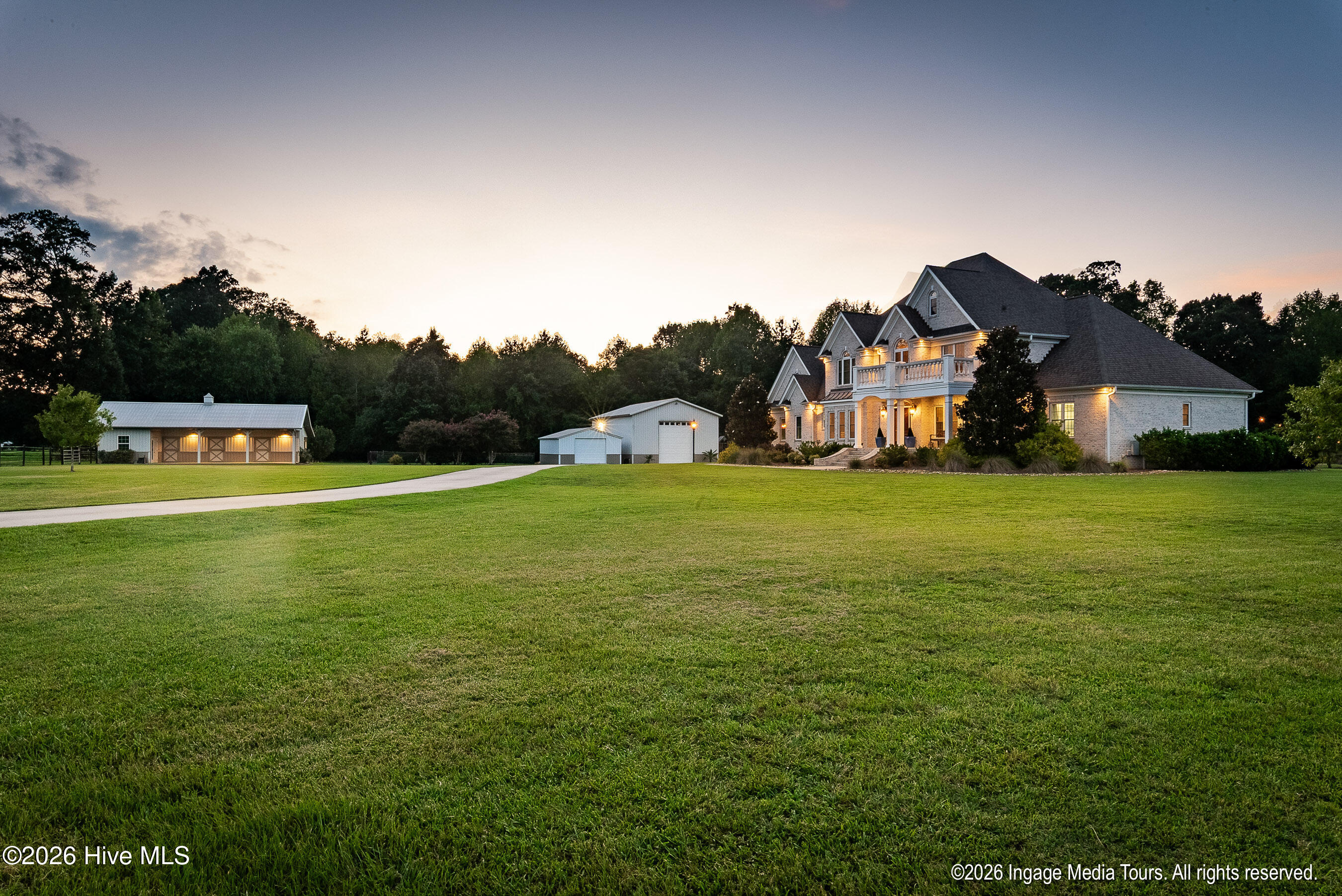 main property photo 7