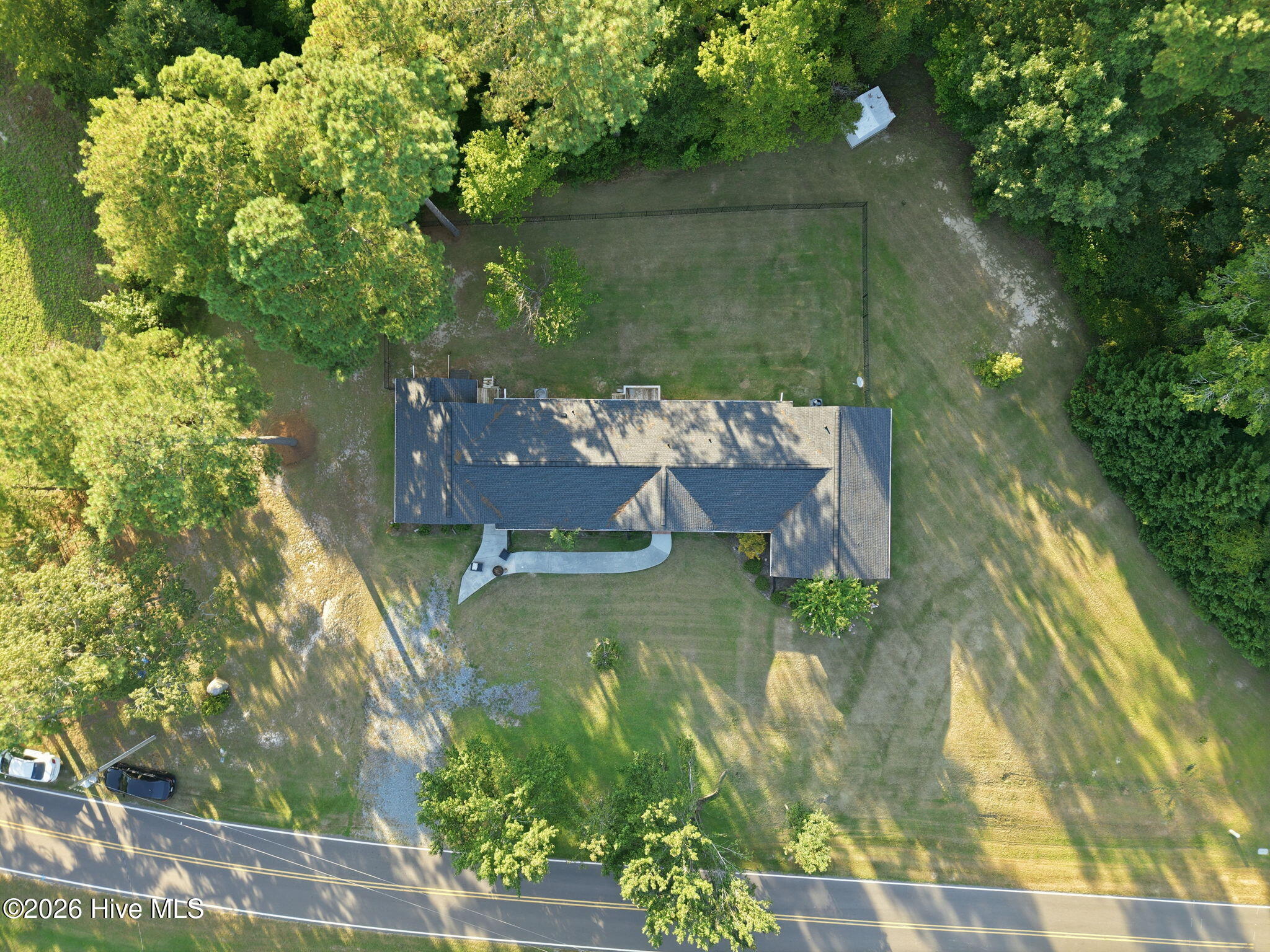 main property photo 6