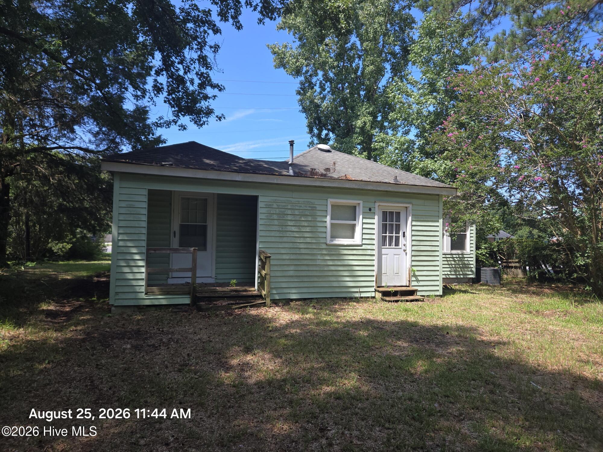 main property photo 11