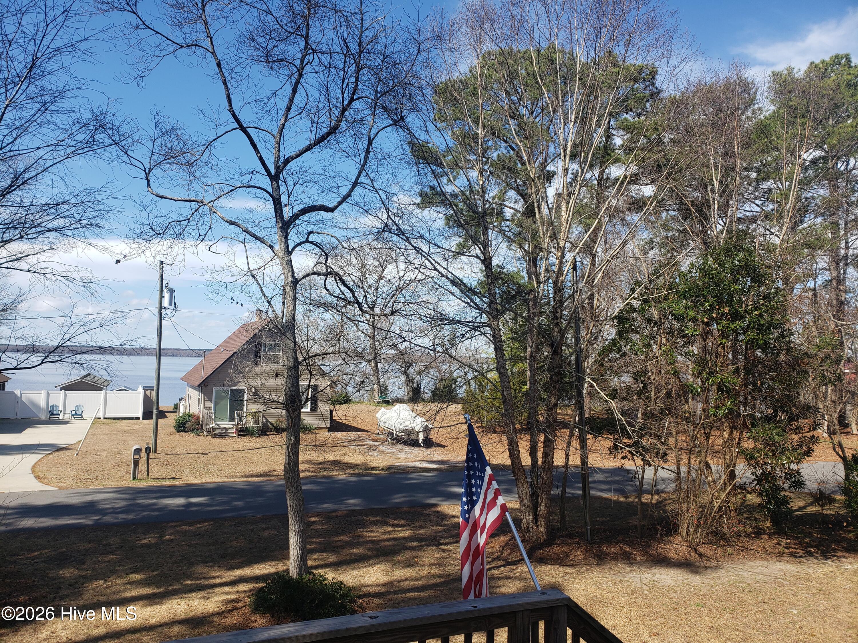 main property photo 32