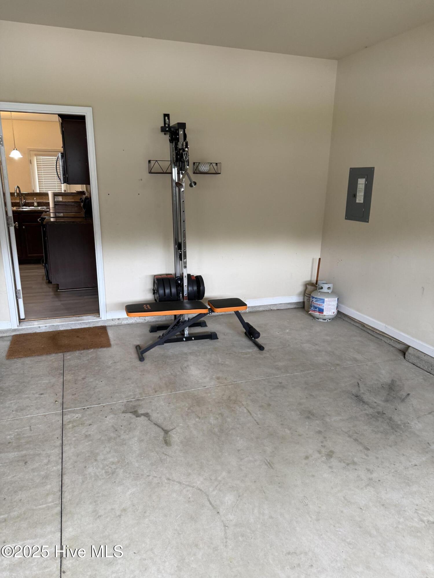 main property photo 41