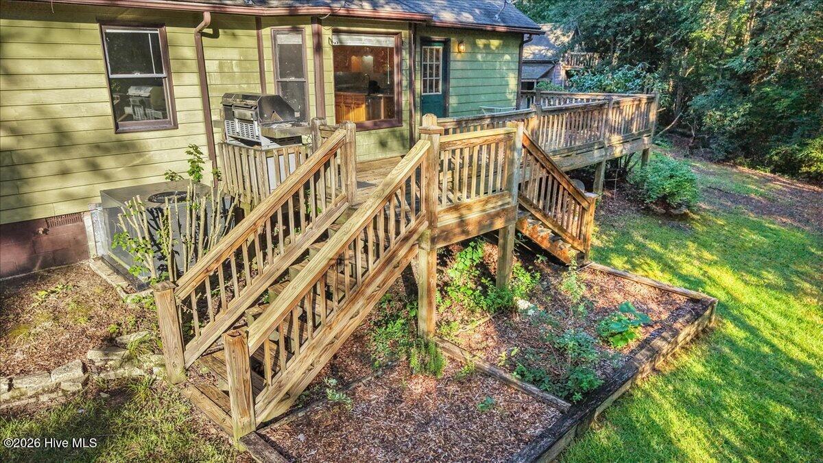 main property photo 17