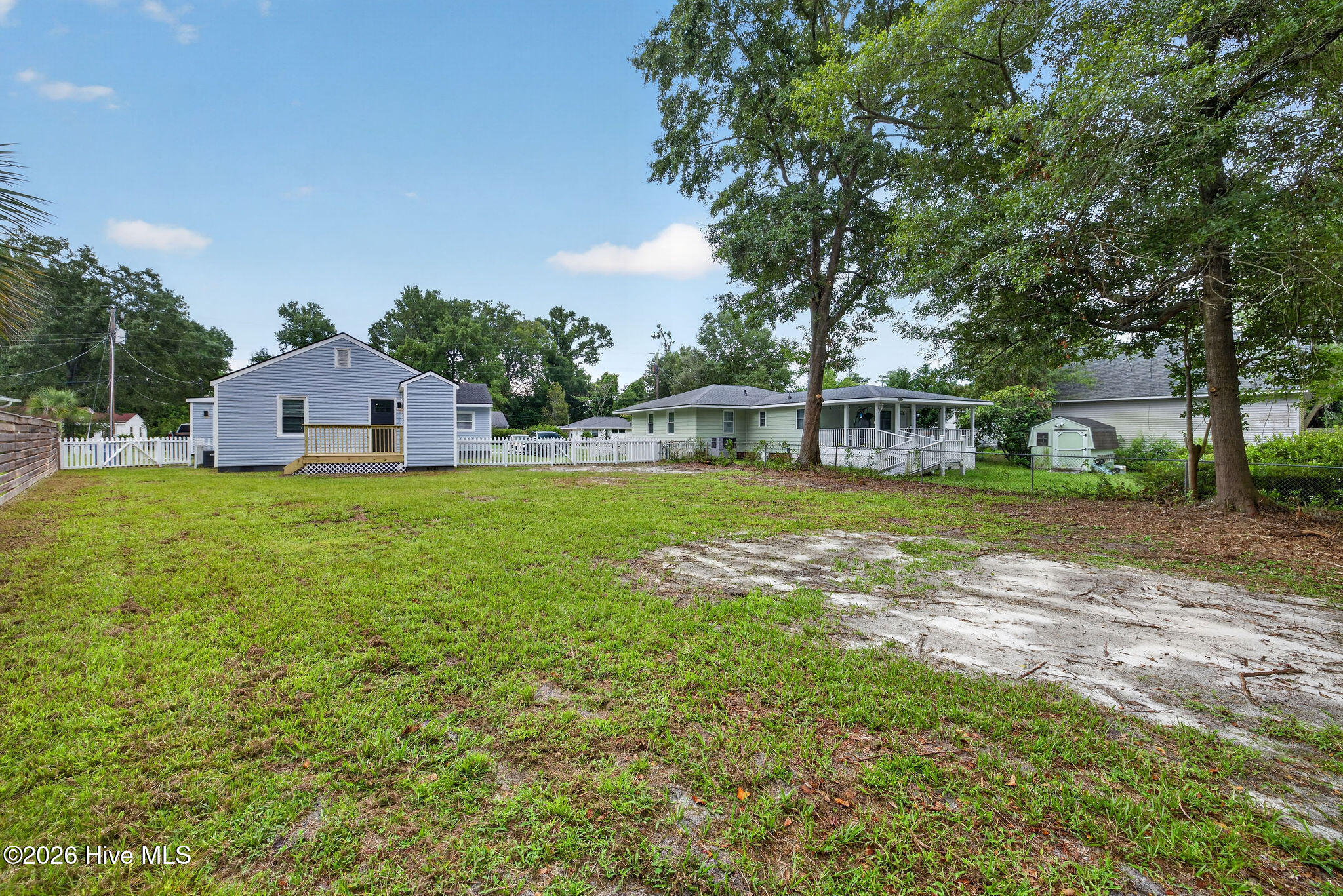 main property photo 29
