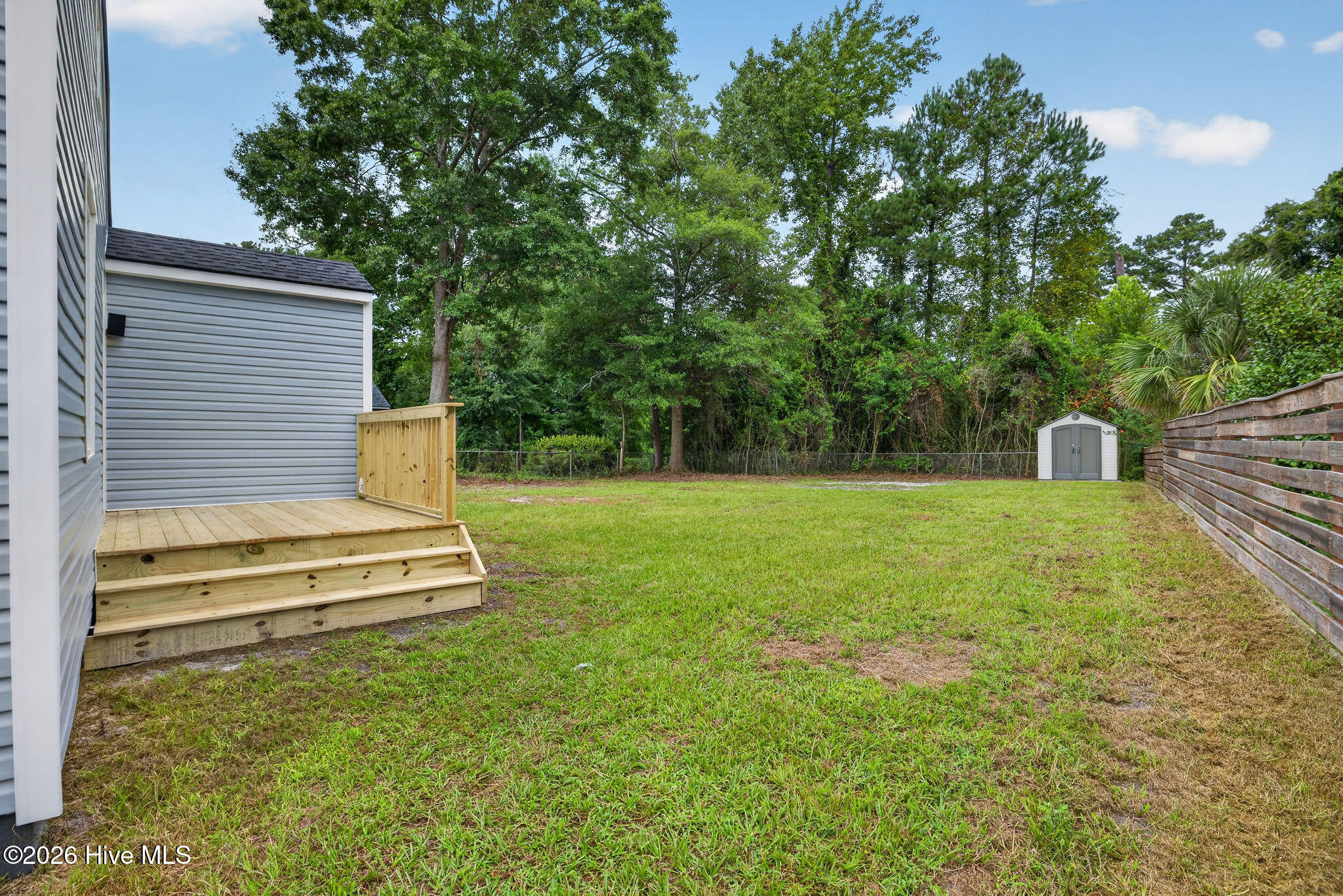 main property photo 30