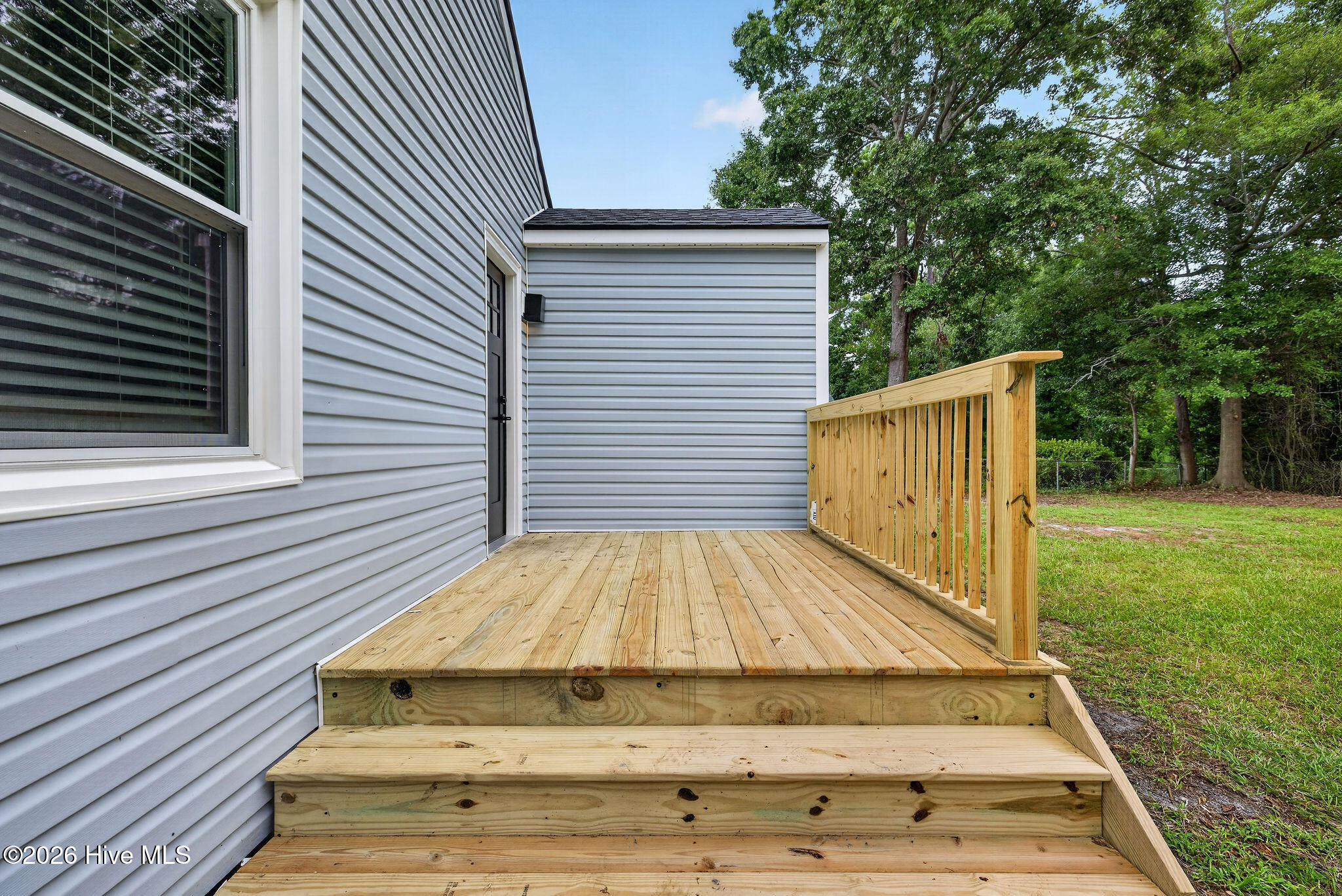 main property photo 31