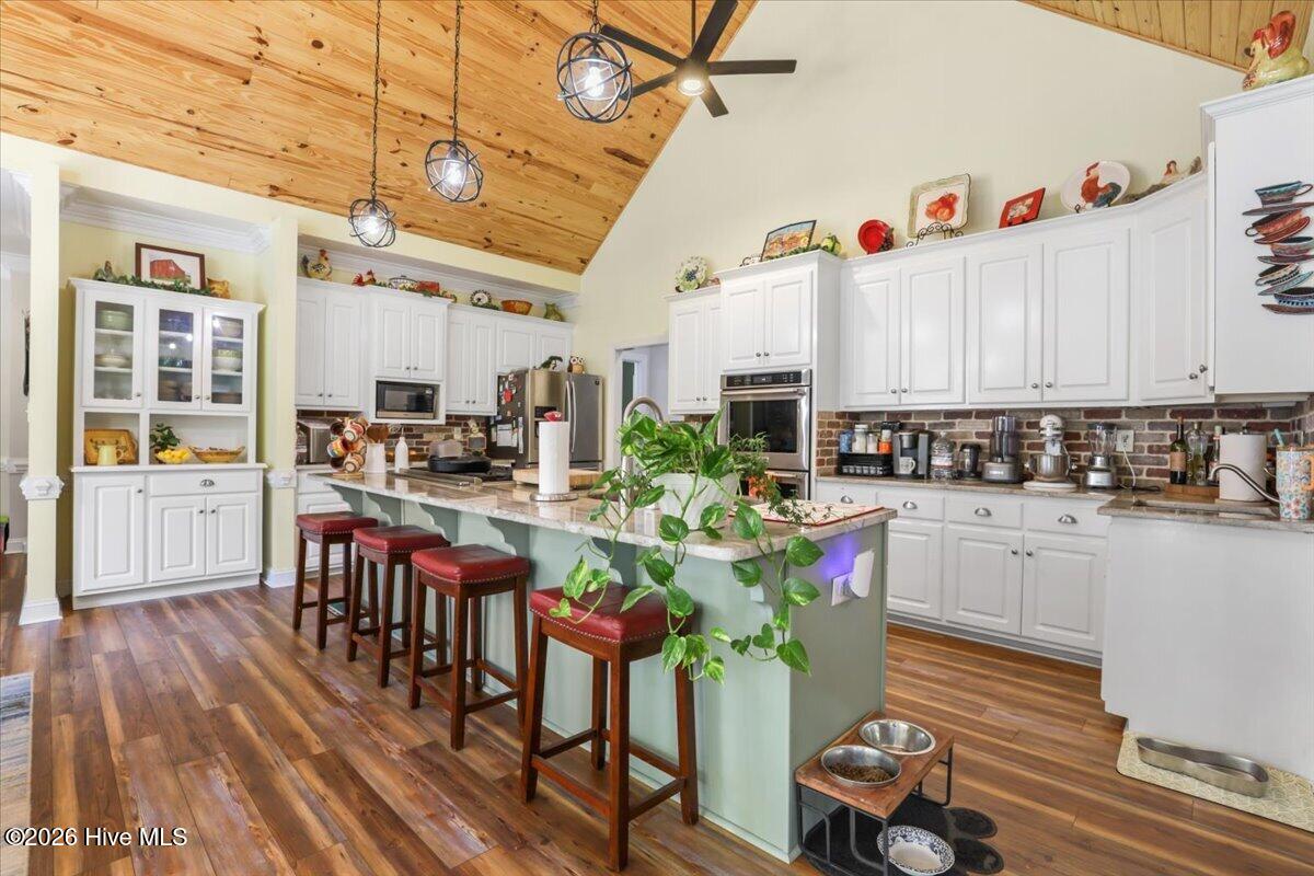 main property photo 15