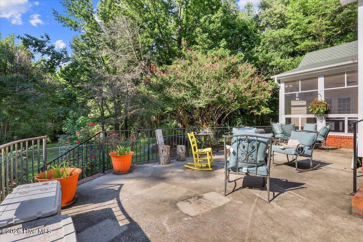 main property photo 48