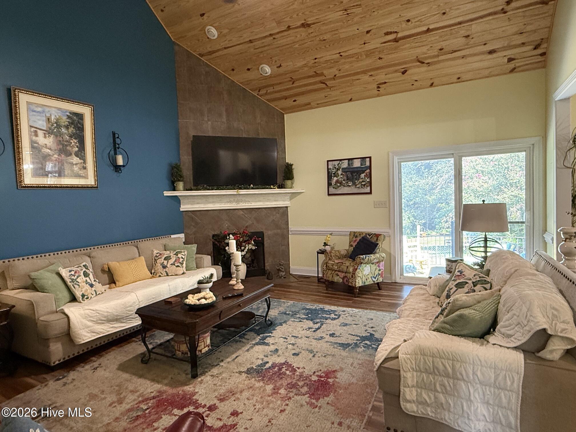 main property photo 51