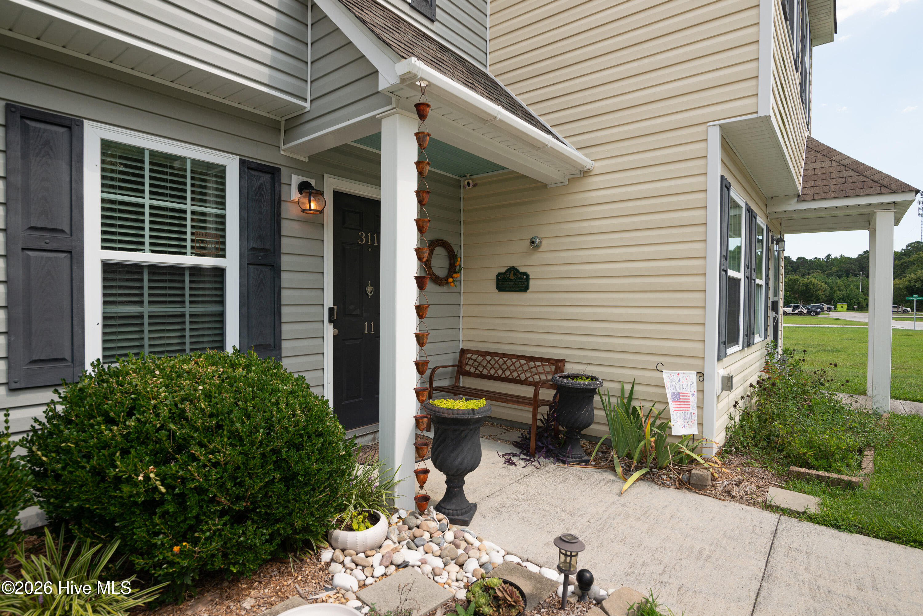 main property photo 35