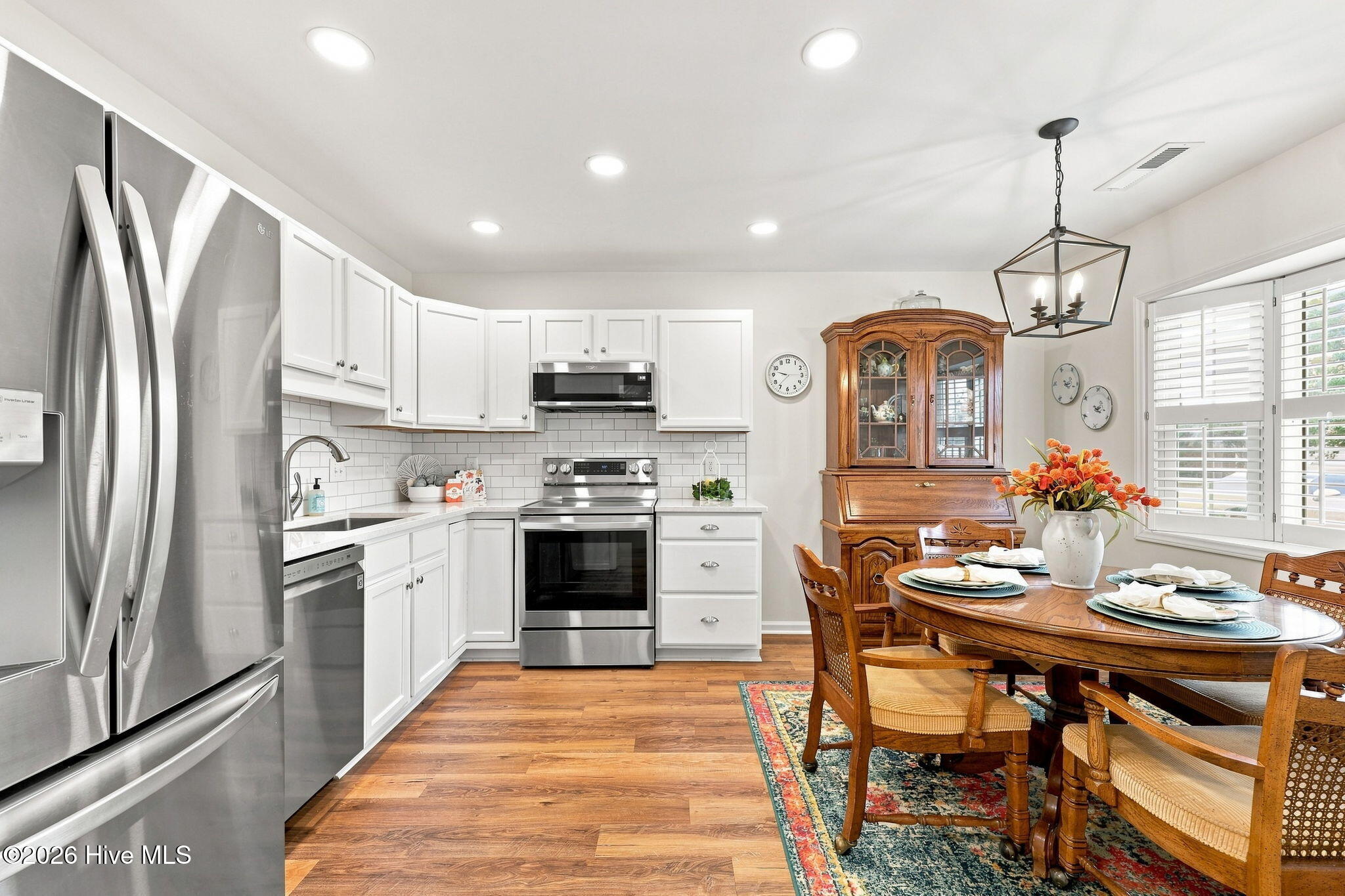 property viewer photo 10