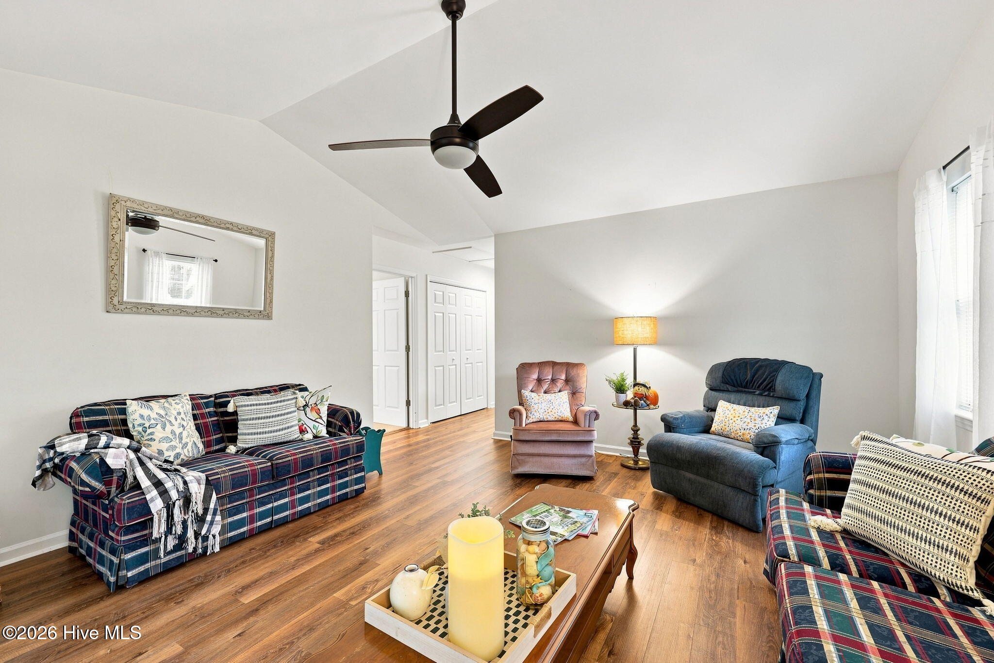 property viewer photo 13