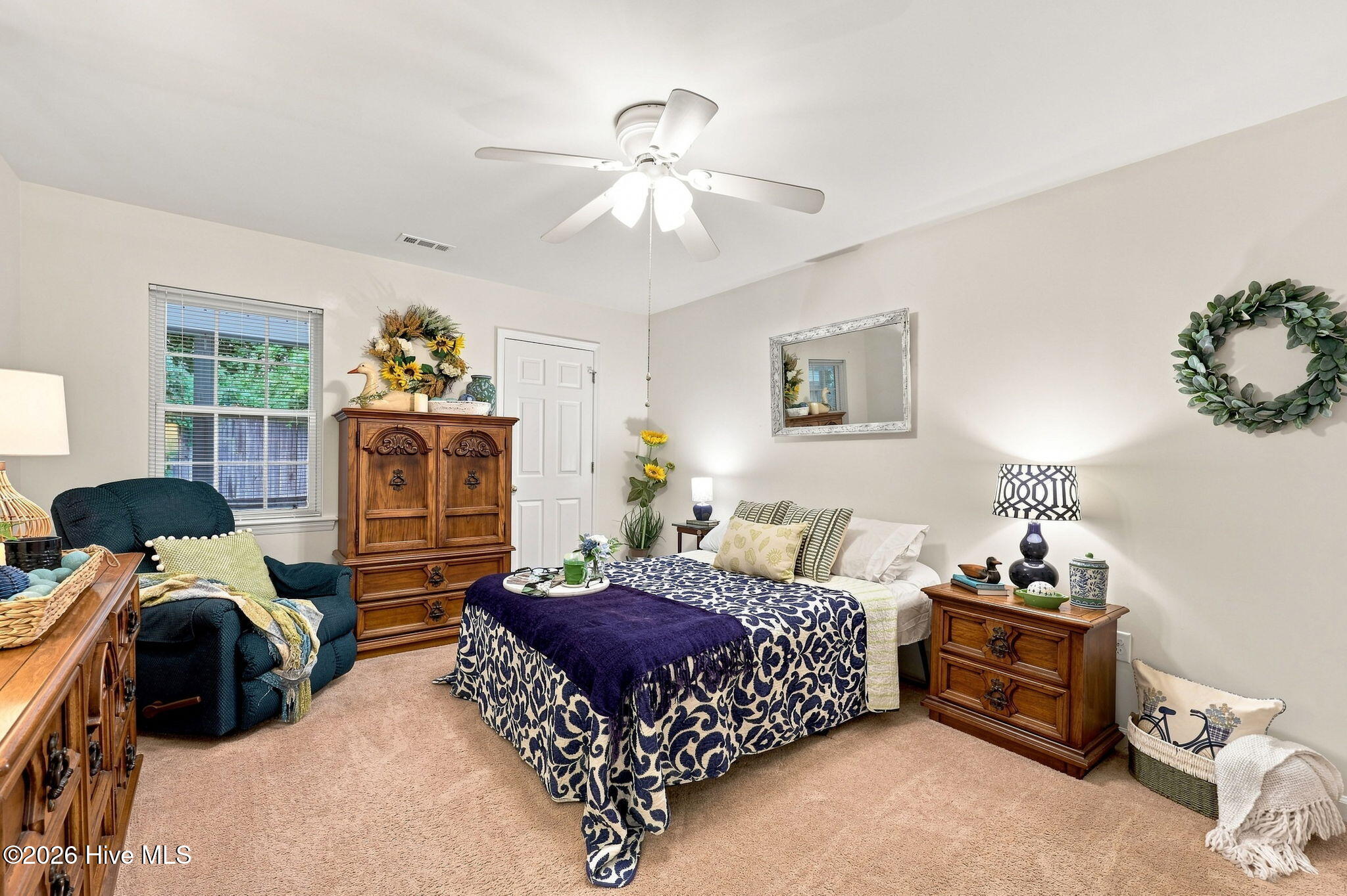 property viewer photo 16