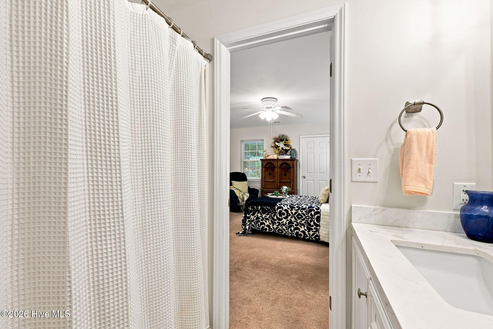 property viewer photo 19
