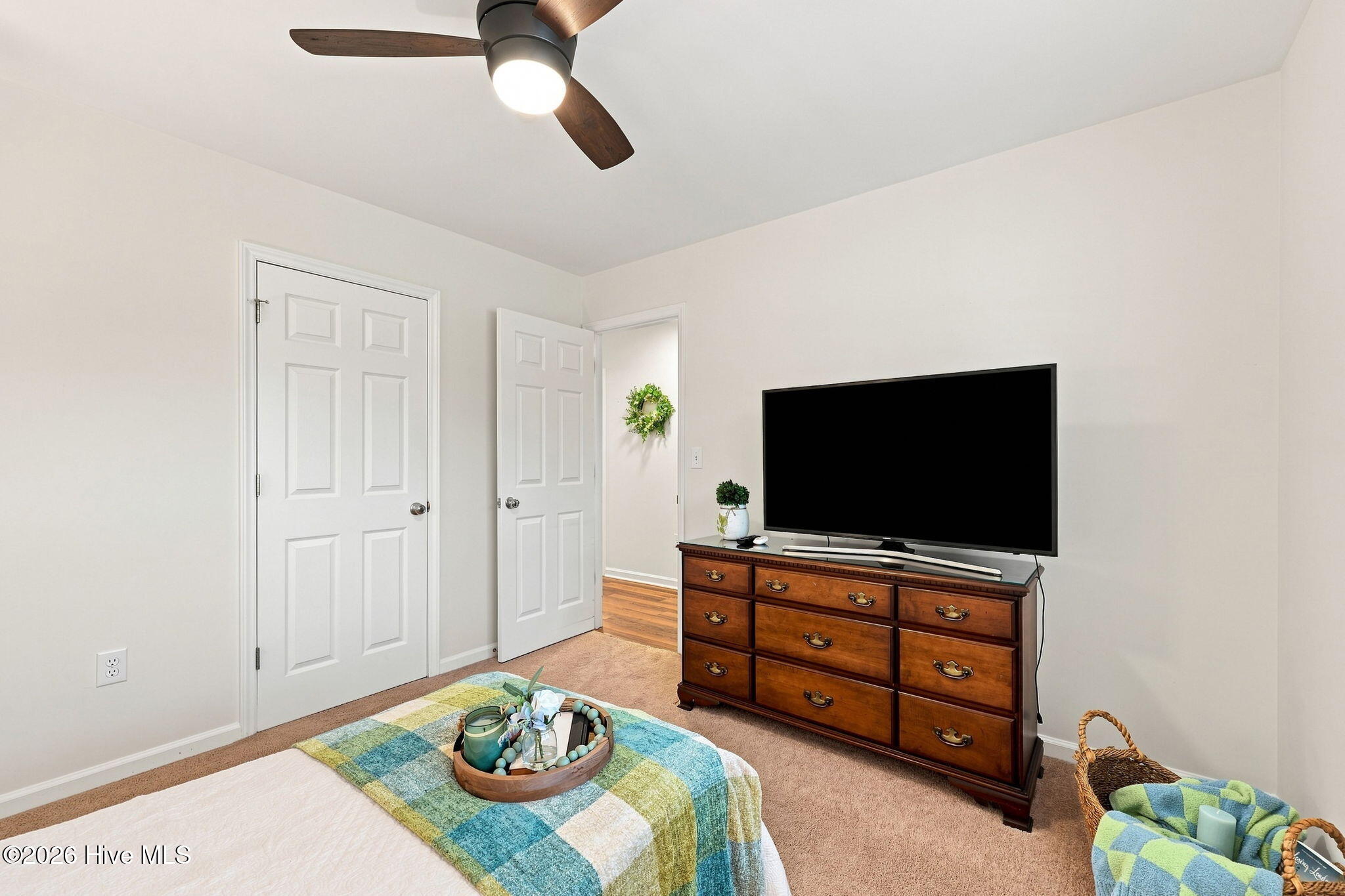 property viewer photo 24