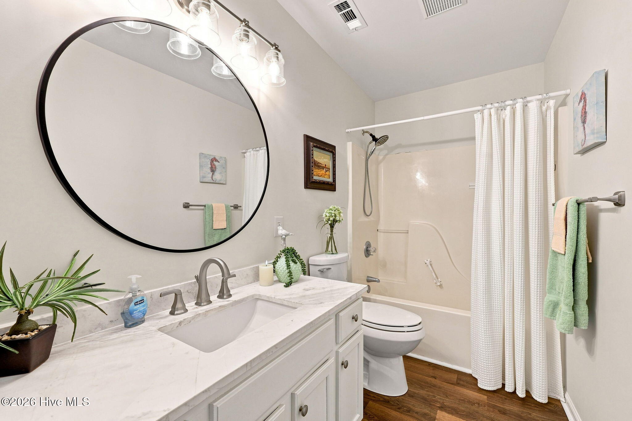 property viewer photo 26