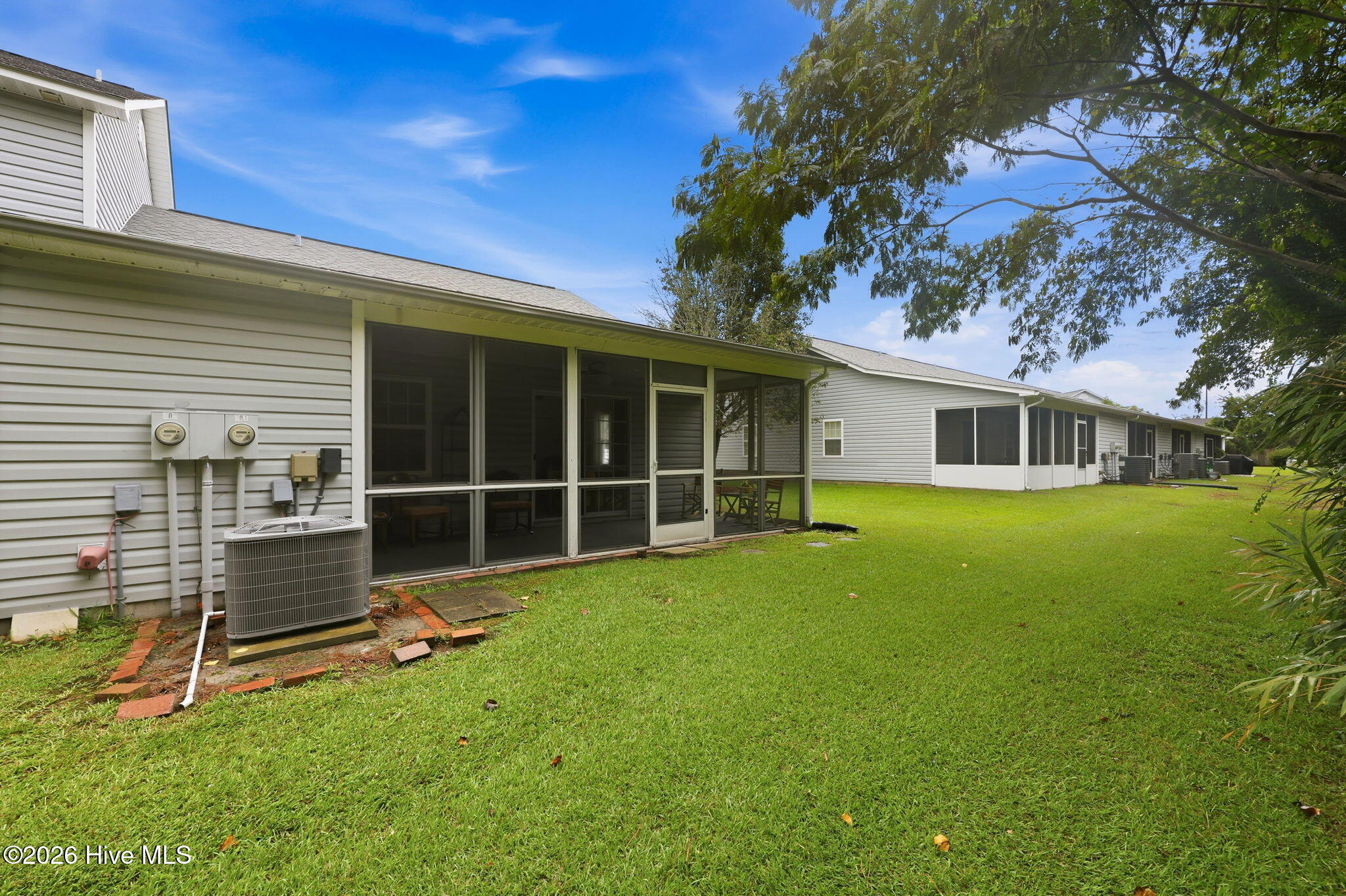 property viewer photo 45
