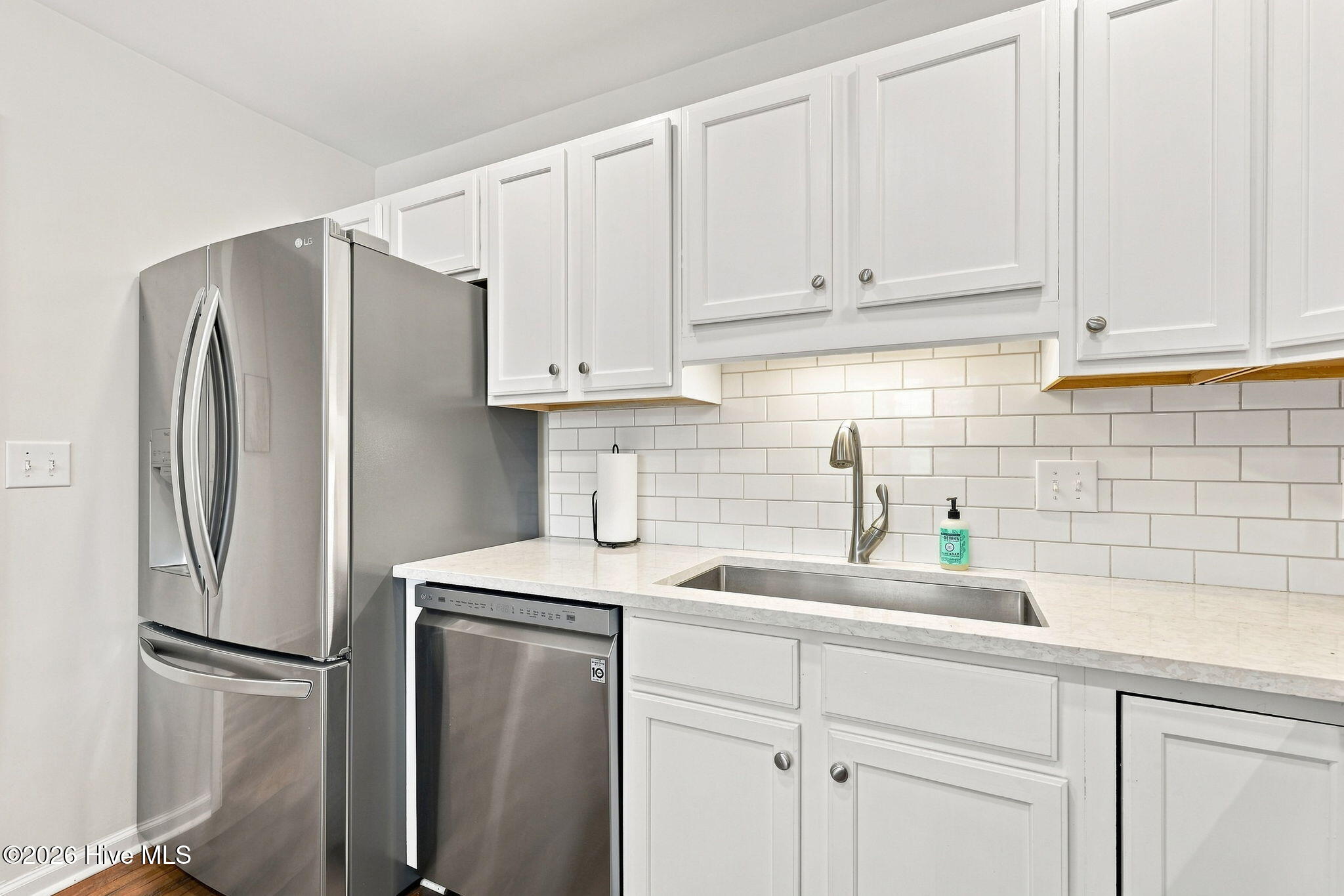 property viewer photo 6