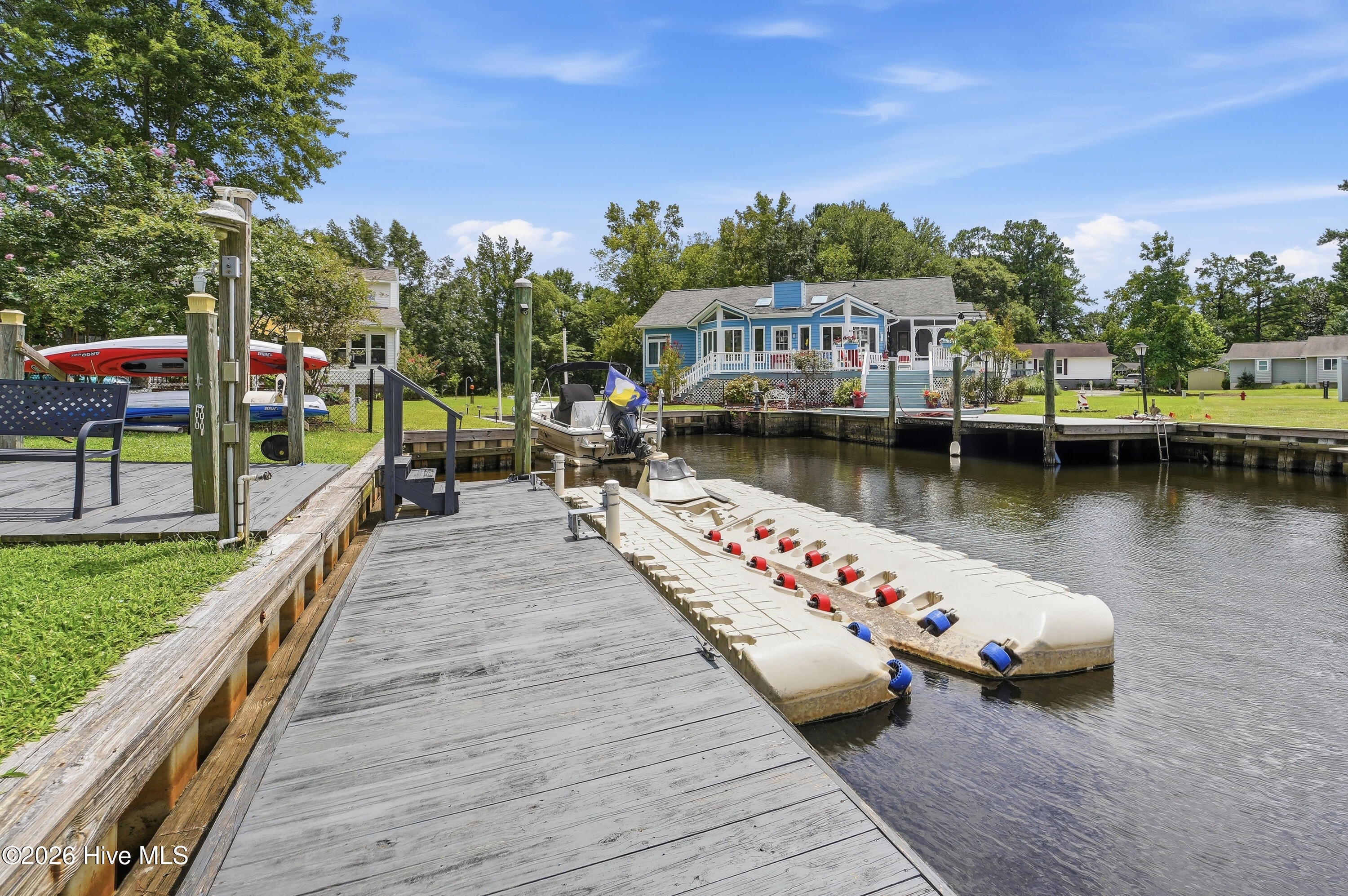 main property photo 36