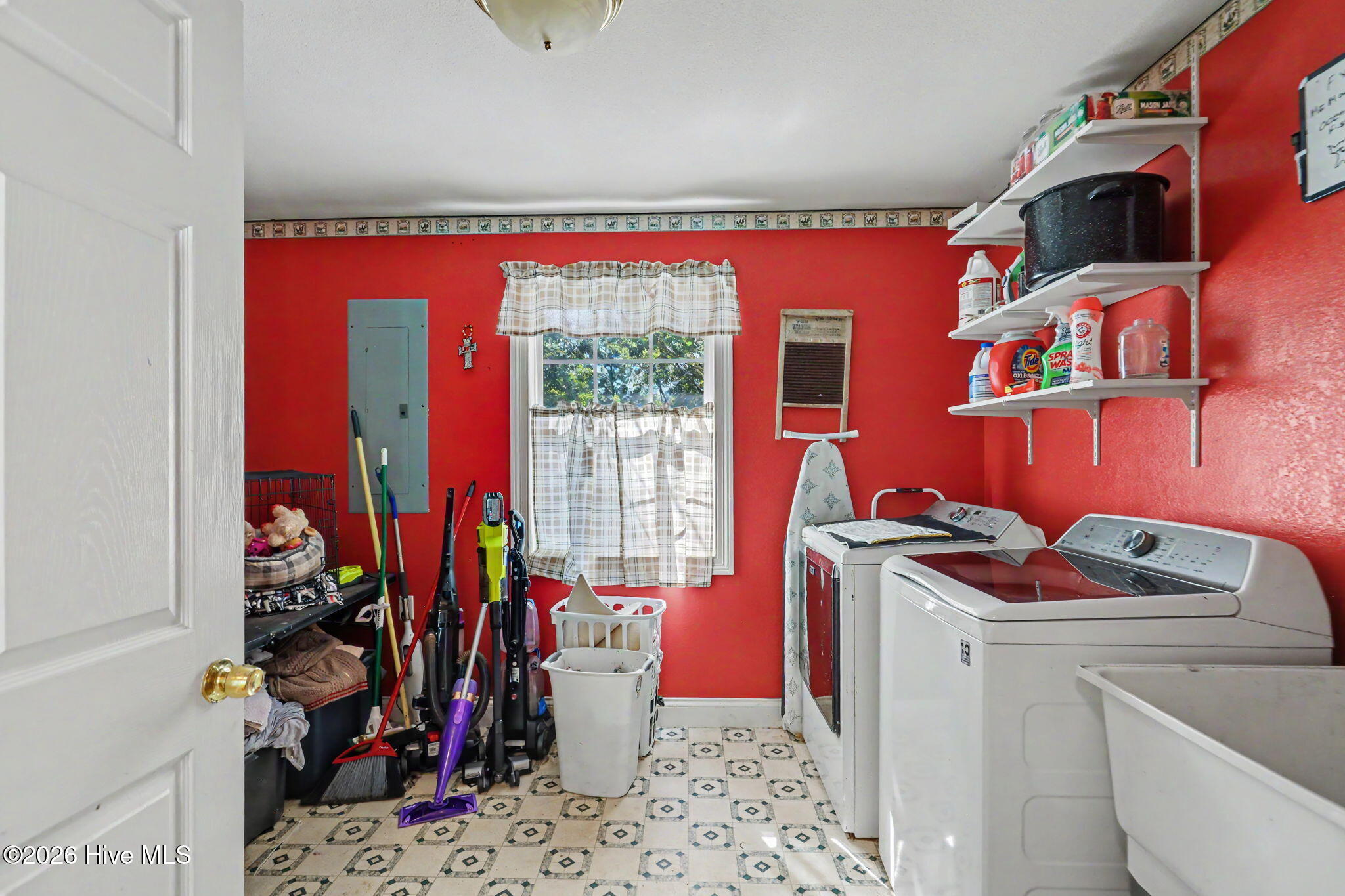 main property photo 43
