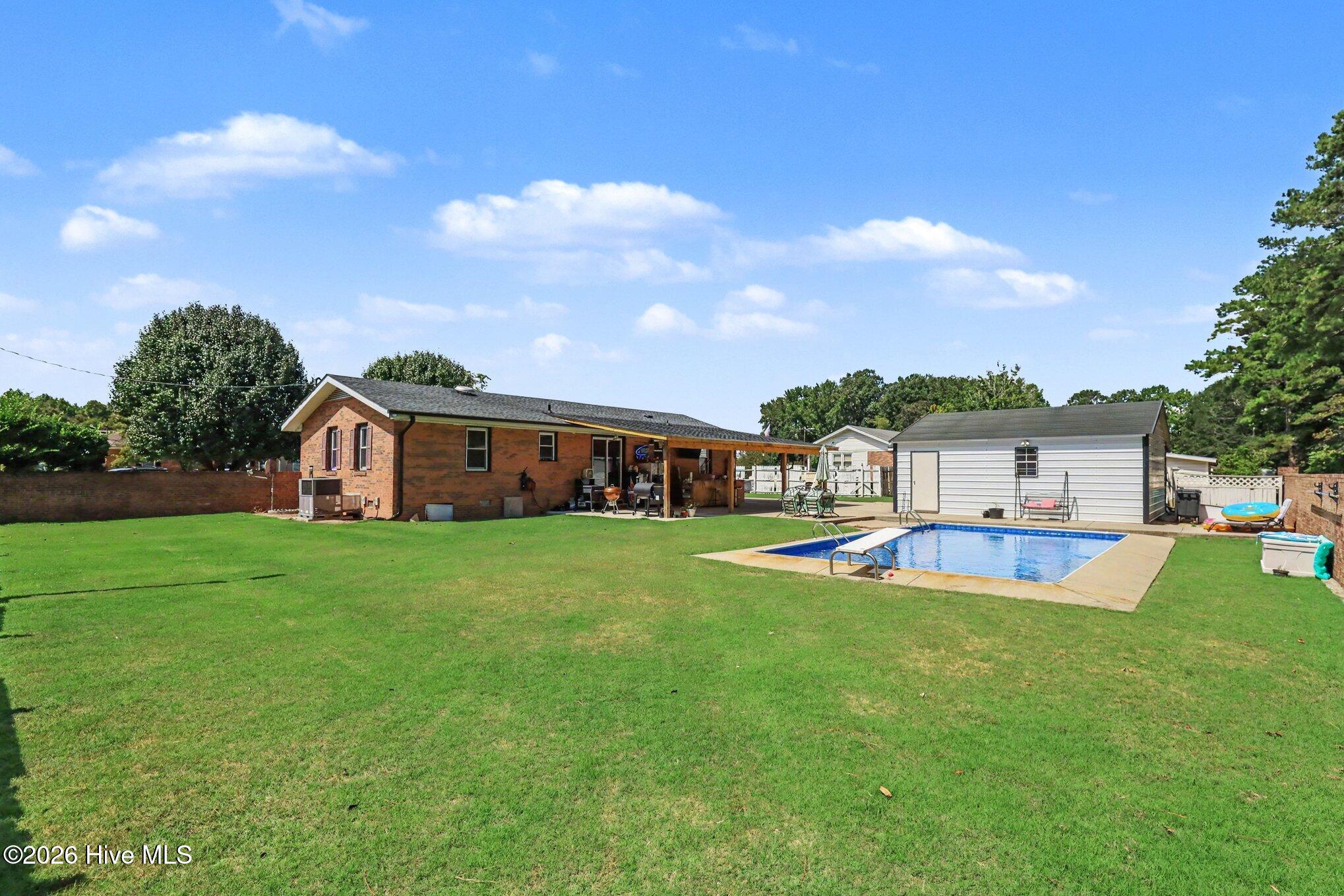 main property photo 19
