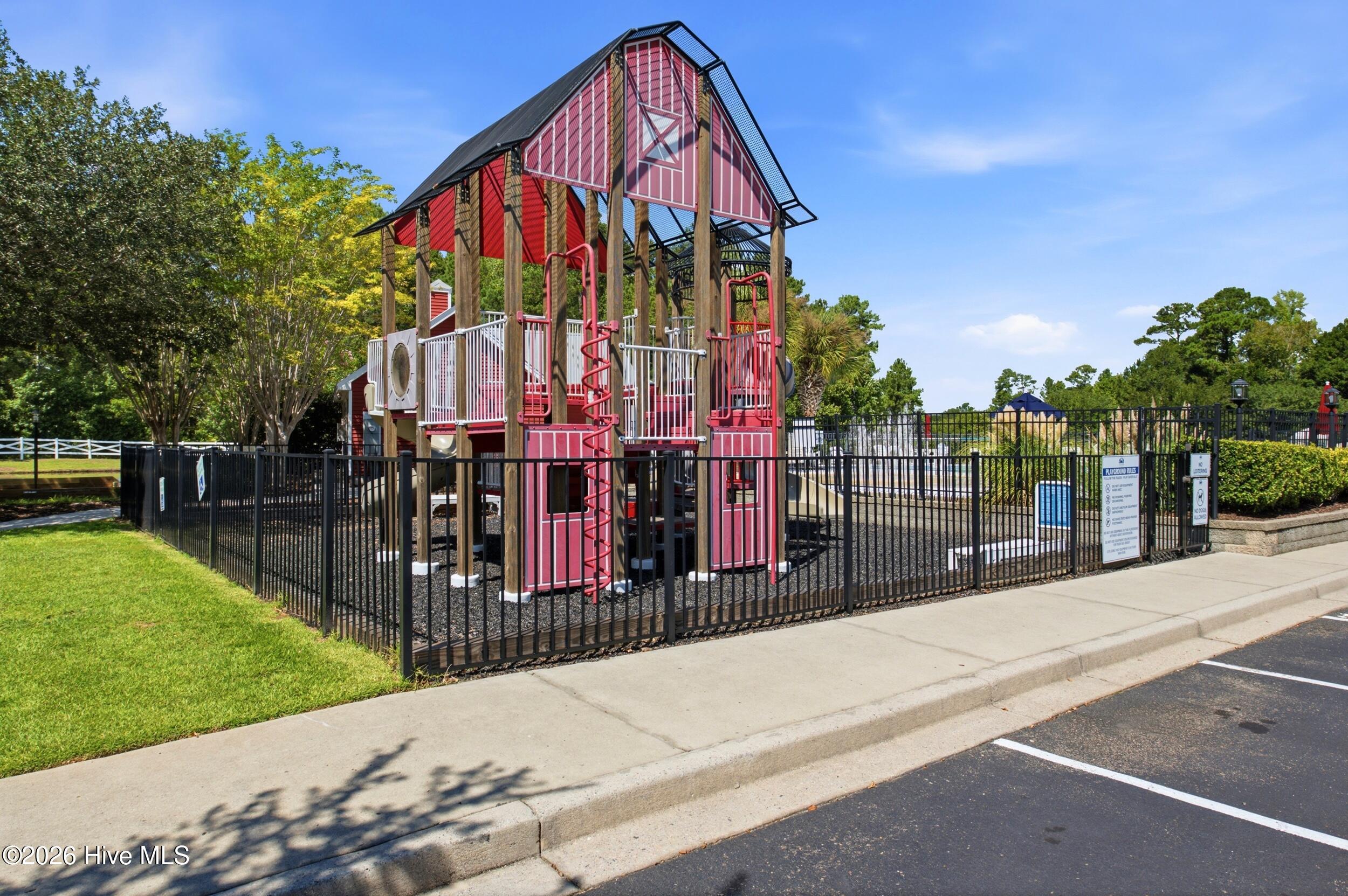 main property photo 41