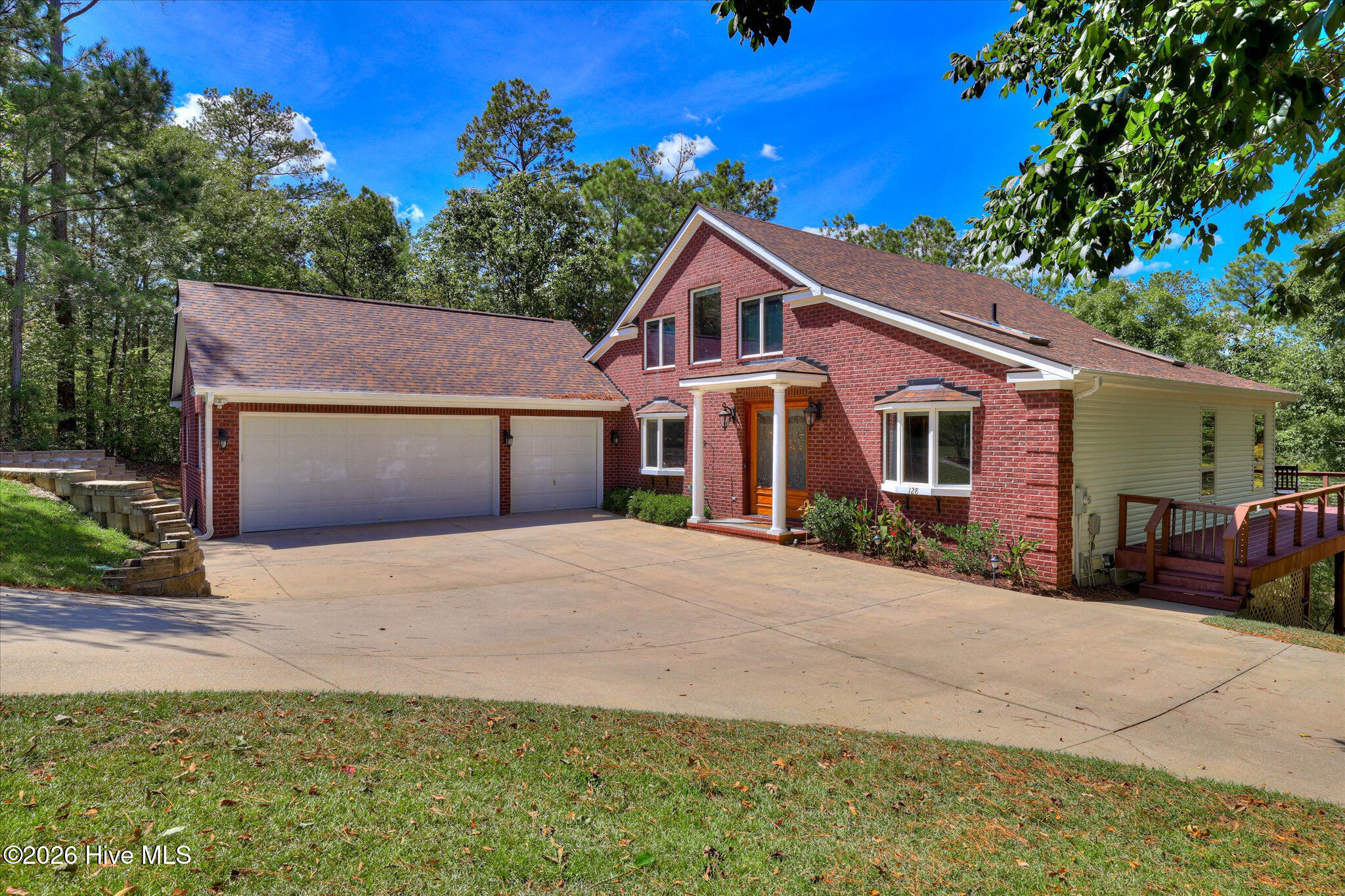 main property photo 12