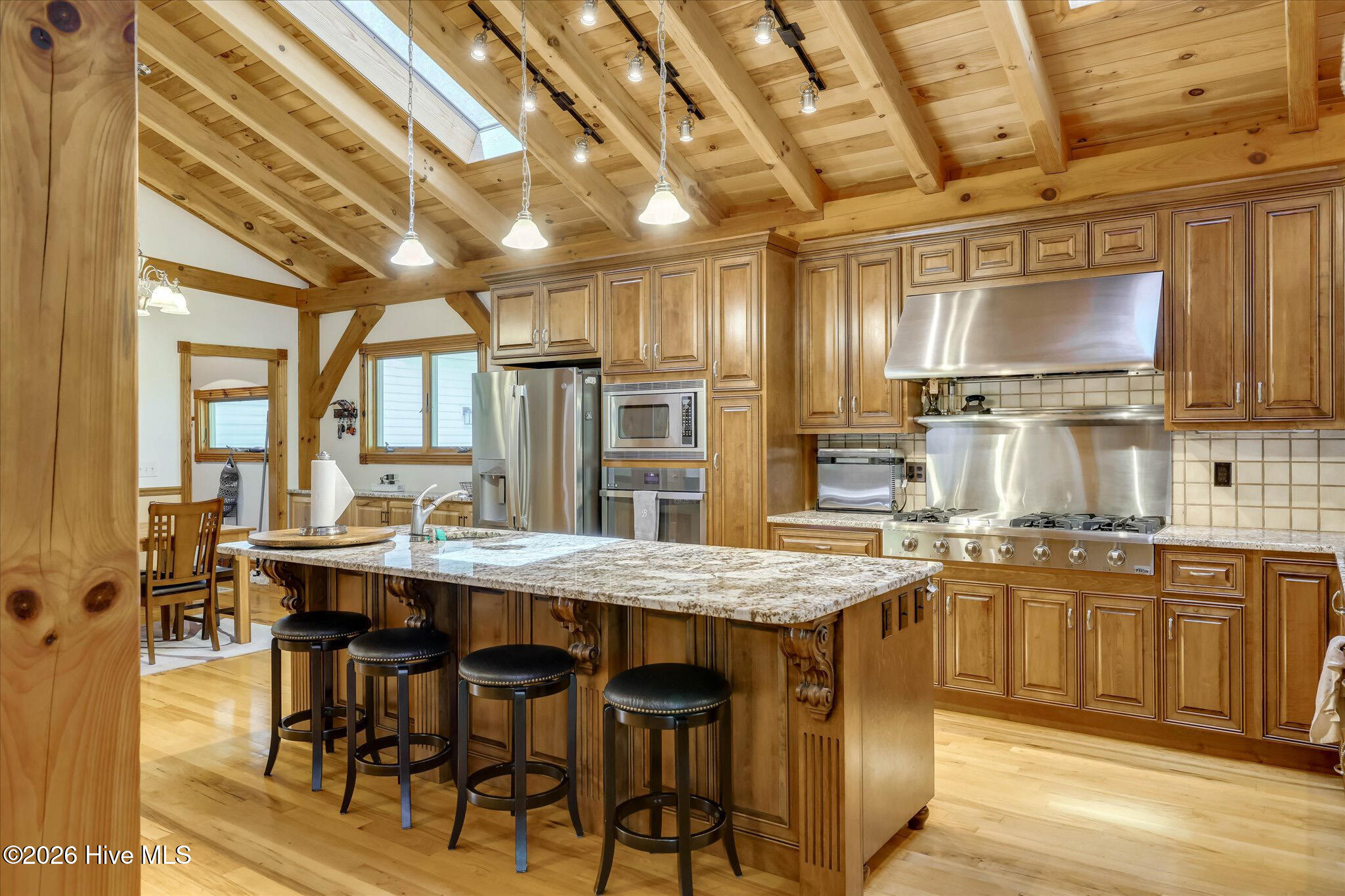 main property photo 26