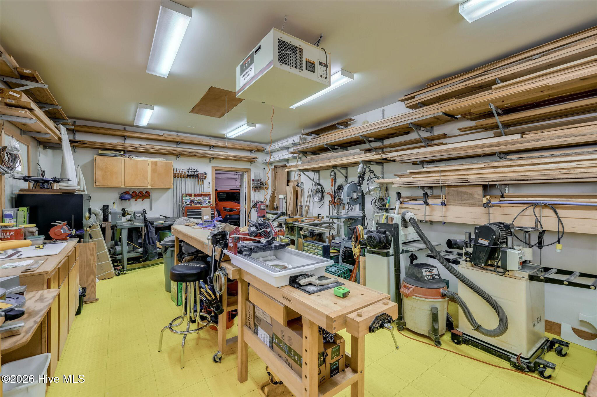 main property photo 78