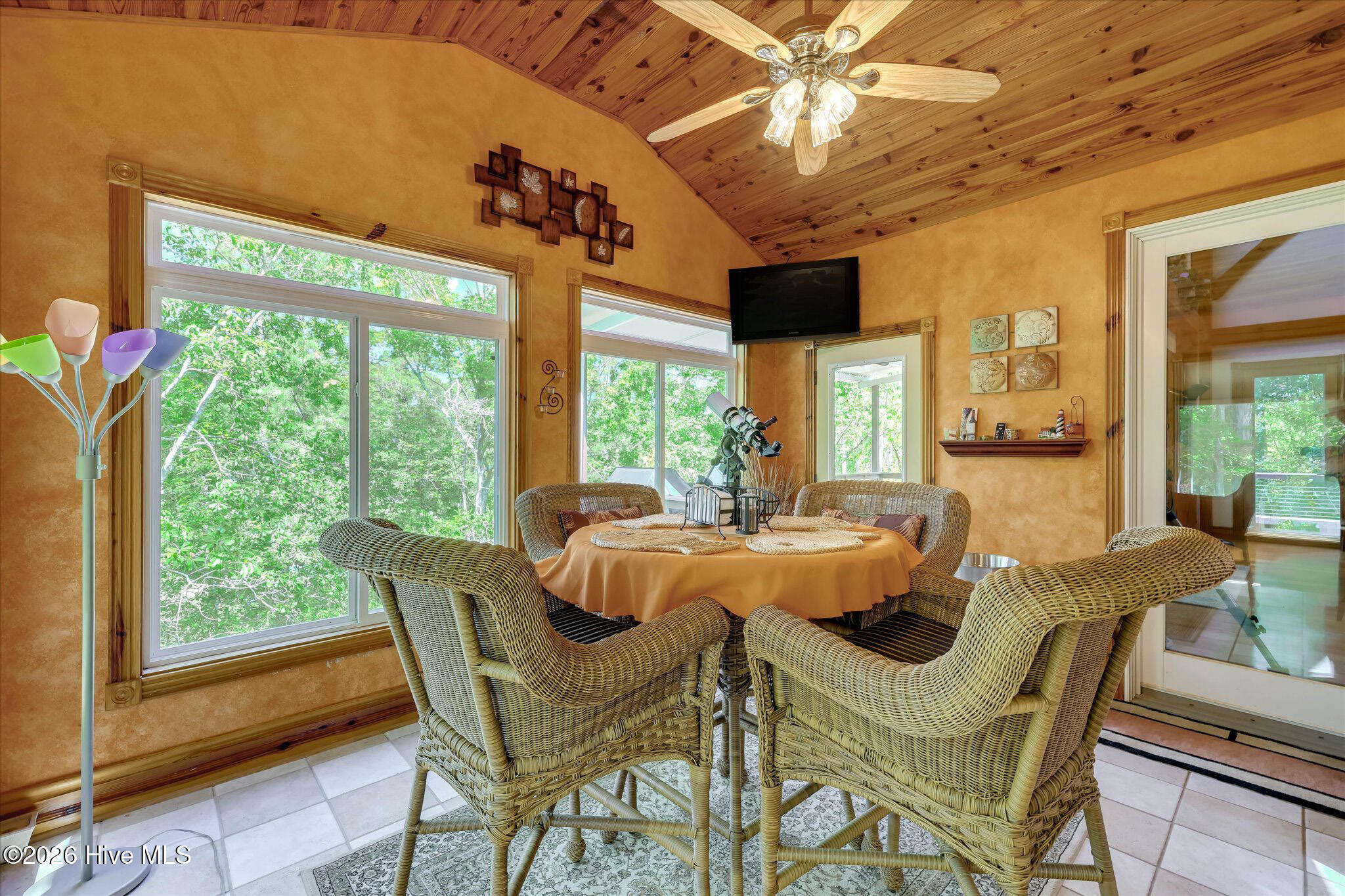 main property photo 81