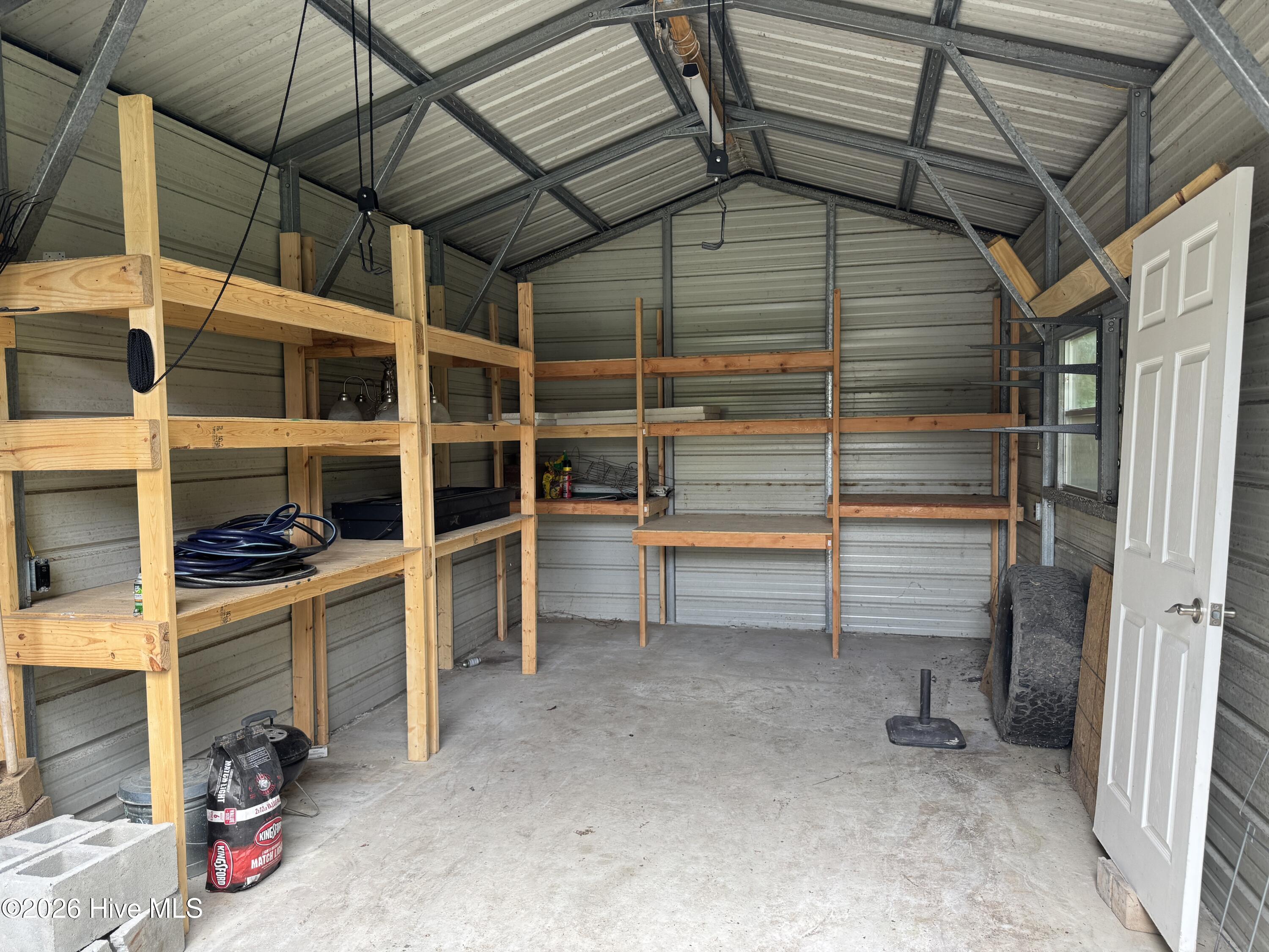 main property photo 23