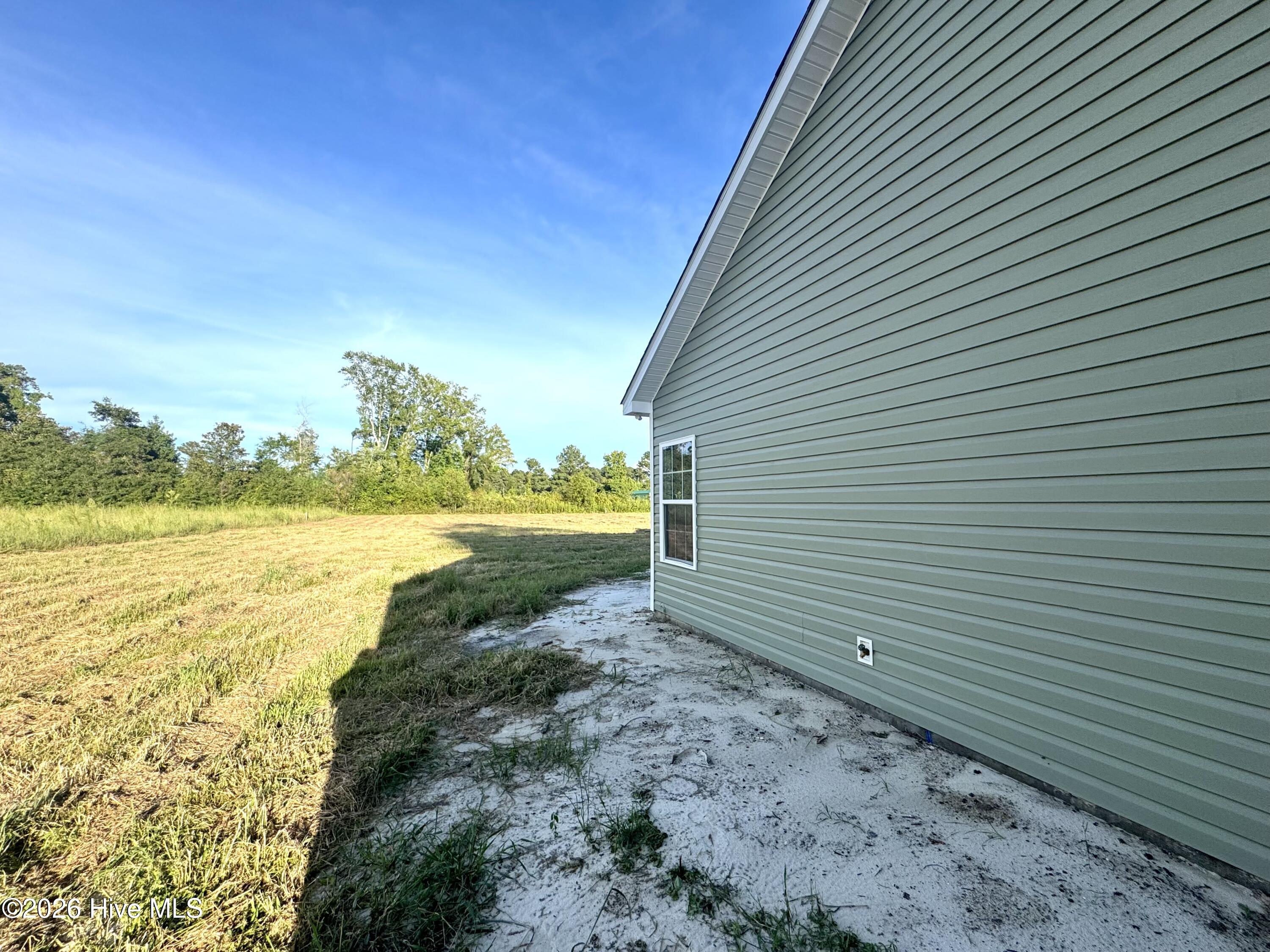main property photo 37