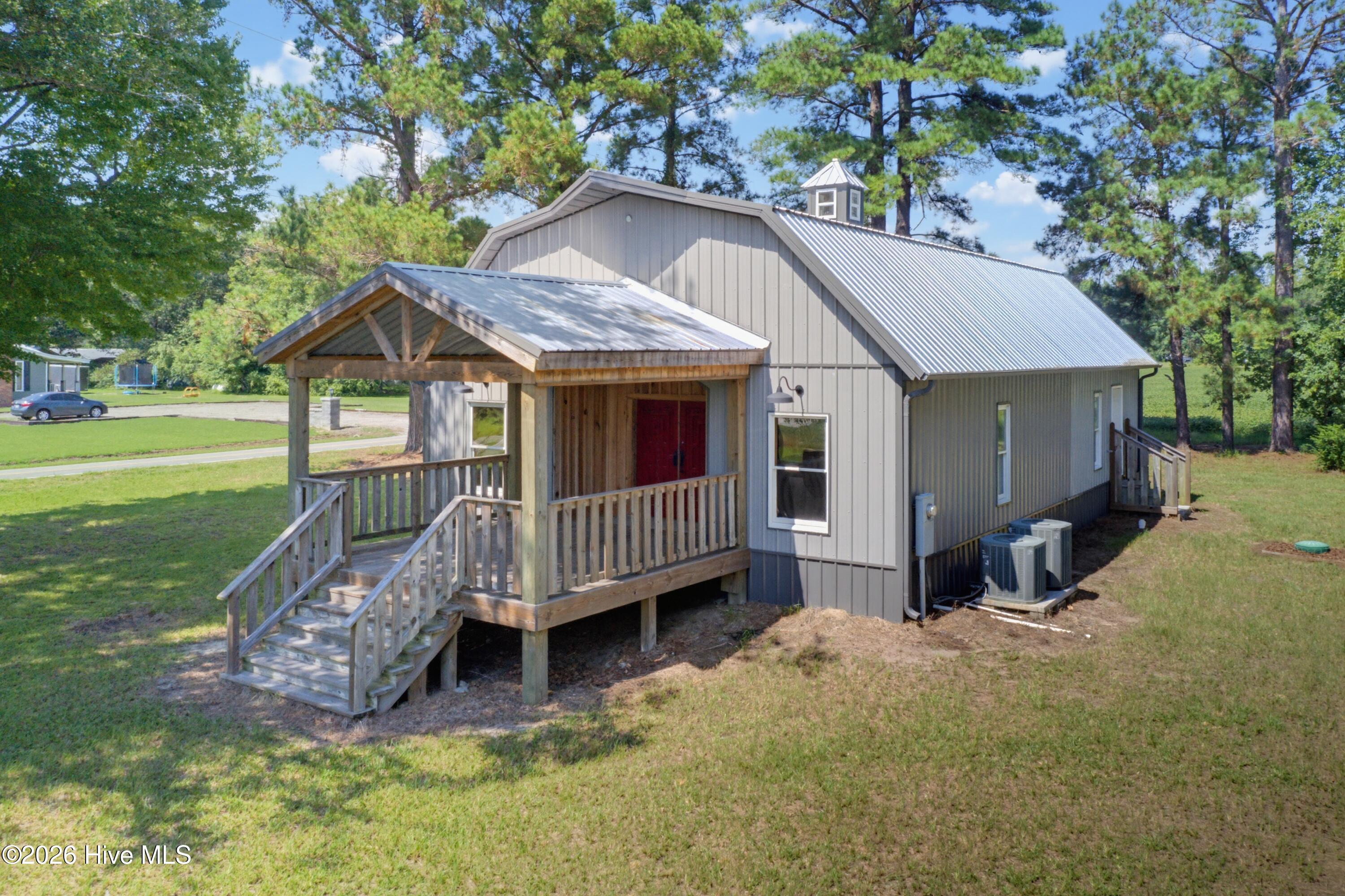 main property photo 22