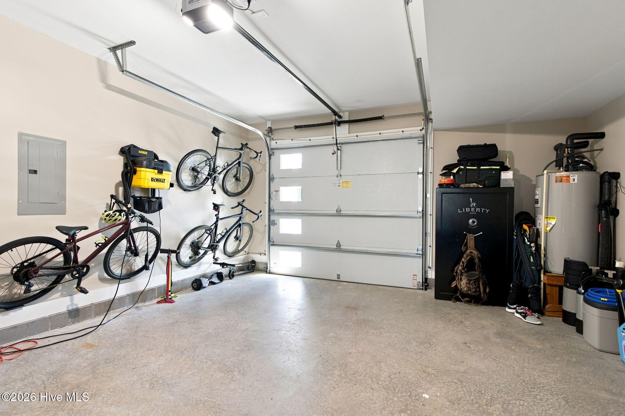 main property photo 45
